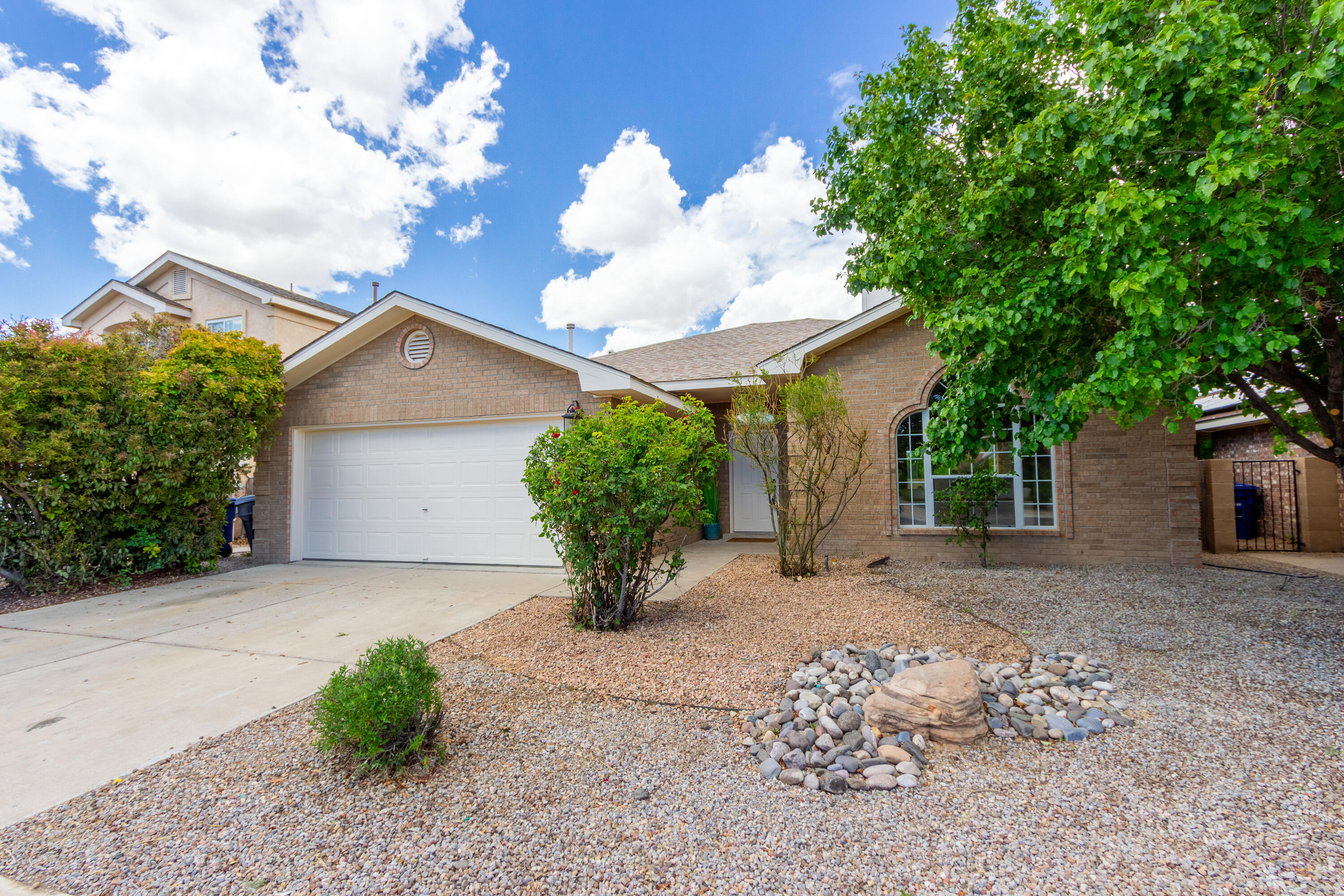9411 Talara Place NW, Albuquerque, New Mexico 87114, 3 Bedrooms Bedrooms, ,2 BathroomsBathrooms,Residential,For Sale,9411 Talara Place NW,1062286