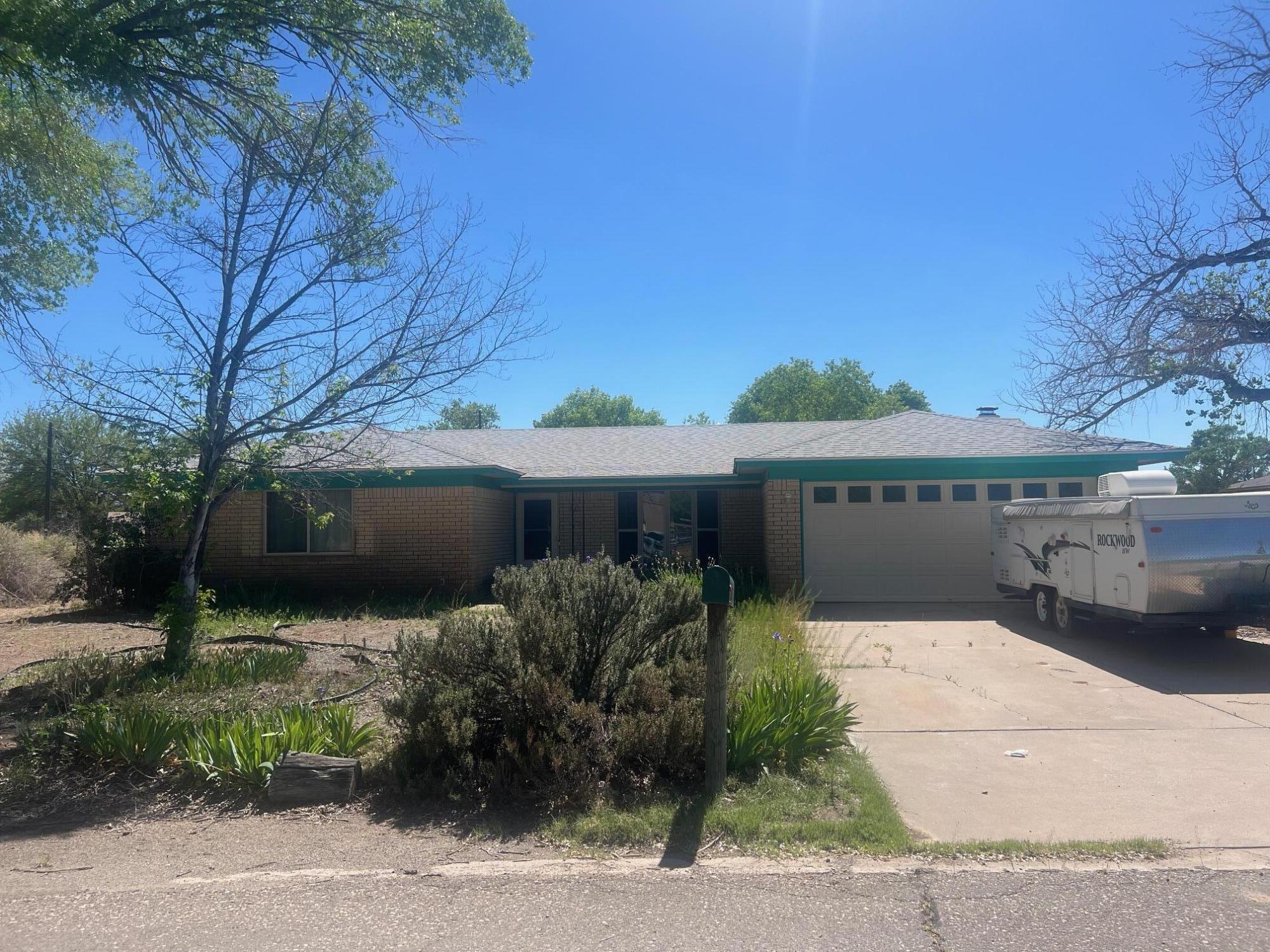 Great North Valley Location.  This home will need a complete renovation.  To be sold as-is.