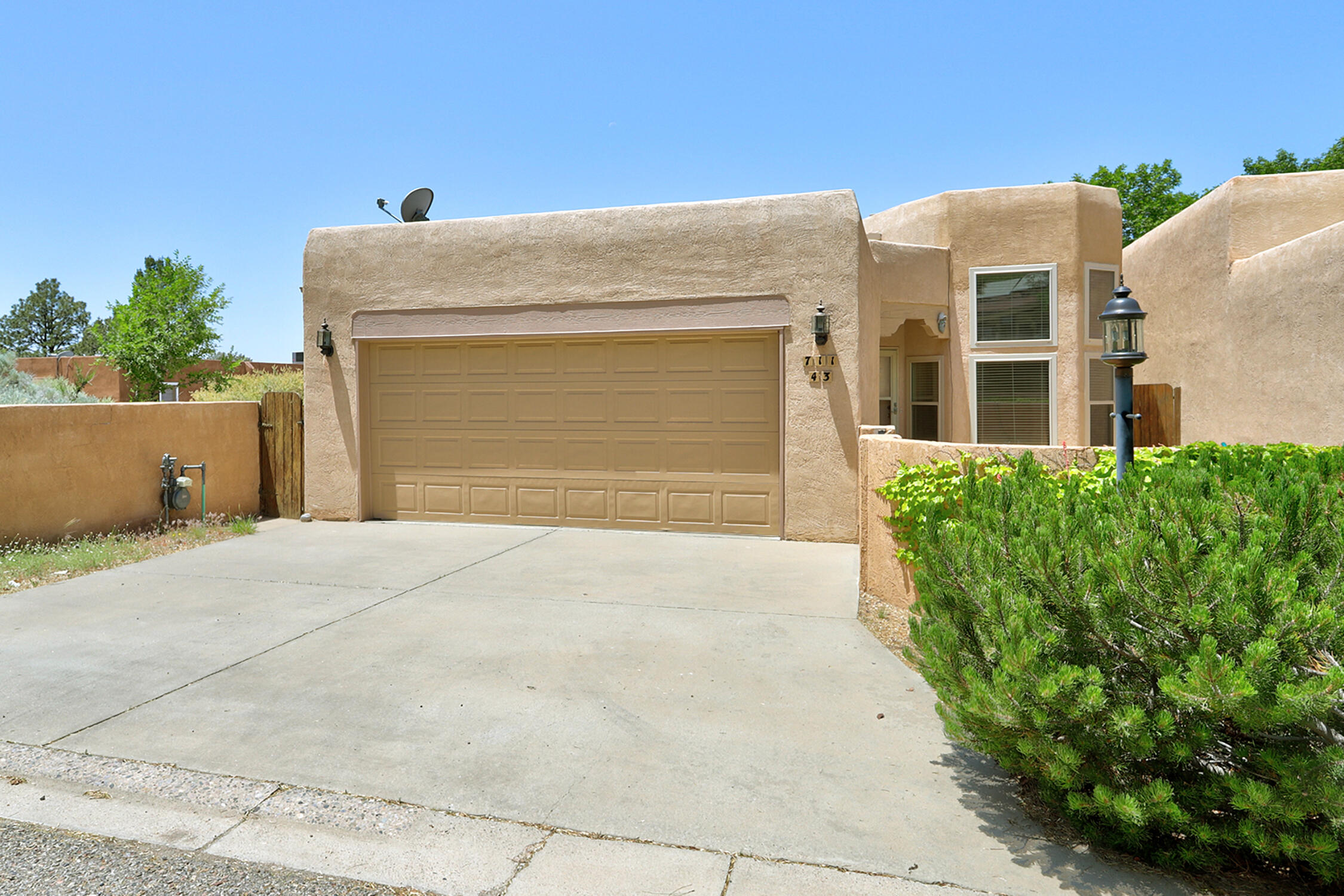 Very nice patio home on cul-de-sac in Sandia Heights.  Totally detached. Very private feel.  Gracious floorplan with the living room looking to the front of the house and the bedrooms in the rear of the house.   Low maintenance lifestyle with great proximity to walking paths and trails.  The kitchen opens to the dining room making for a nice entertaining area.  The master bath has double vanities, a jet tub and a separate shower.  New HVAC system with refrigerated air March 2017 and new oven in 2018. 2 car garage and easy care yard.