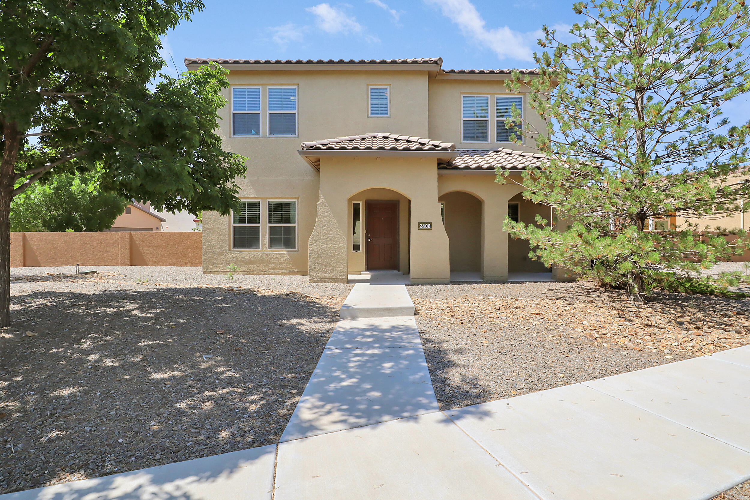 Don't miss out on this amazing Mesa del Sol home, right around the corner from the park and pool, offering an incredibly versatile floorplan, A wide foyer and a large office/flex room welcomes you as you enter. The office could easily have doors added for more privacy. A few more steps and you're in the wide open greatroom featuring a large kitchen with granite counters, tons of cabinet space and a pantry. Lots of space for dining and living room overlooking the spacious backyard with a wall of windows. Upstairs you'll find all three bedrooms and a loft, which could easily be turned into a fourth bedroom. The private yard has lots of space for gardening, play equipment, dog run and more. Whatever you need you'll be able to fit it on this large corner lot.