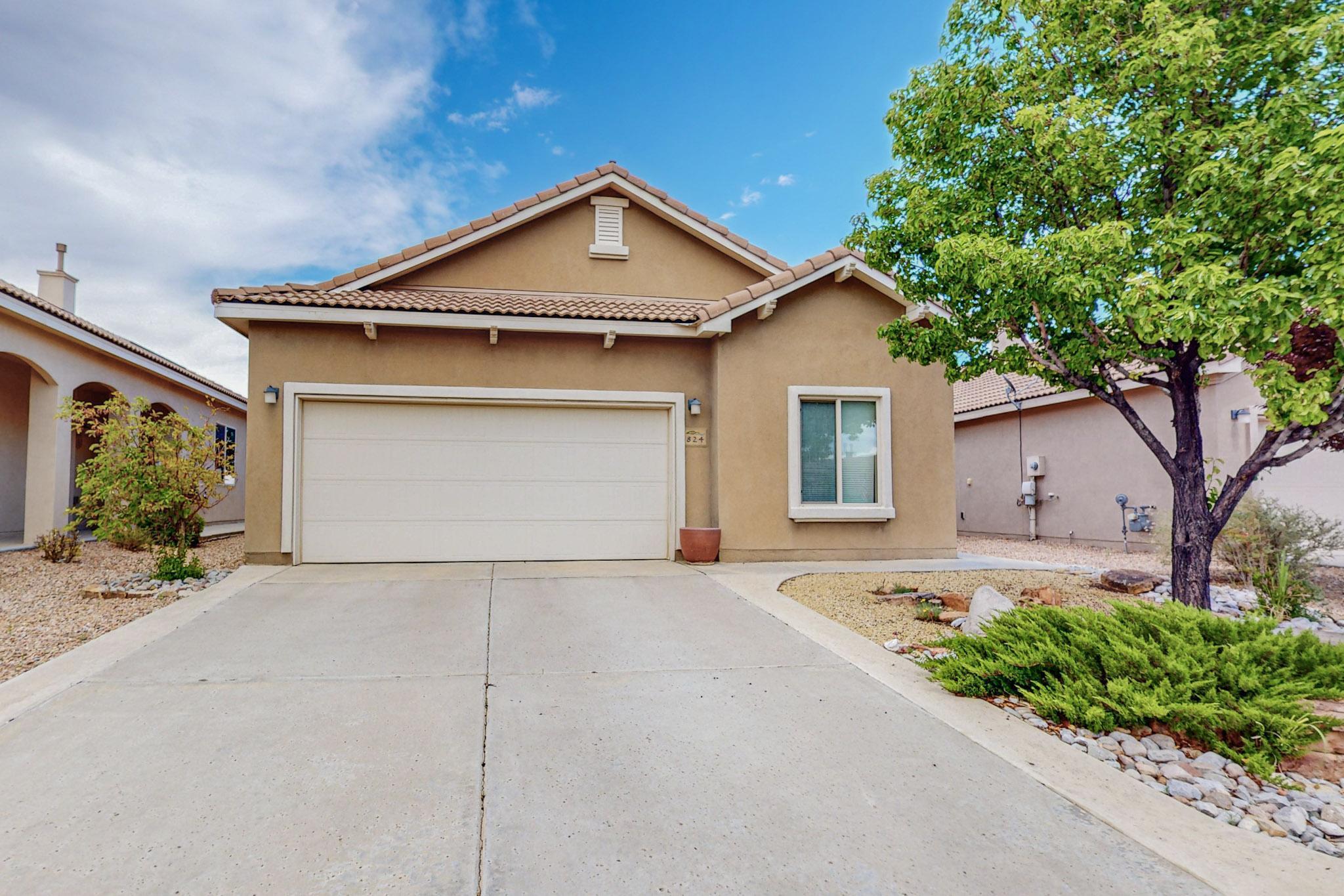 824 Golden Yarrow Trl Trail, Bernalillo, NM