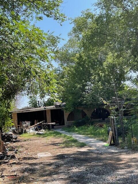 New on the market. Come check out this home with lots of potential. 3 bed/2baths. An attached casita. This home is situated on a large lot with tons of space for all your vehicles. Home is in need of major repairs. Property is priced accordingly.