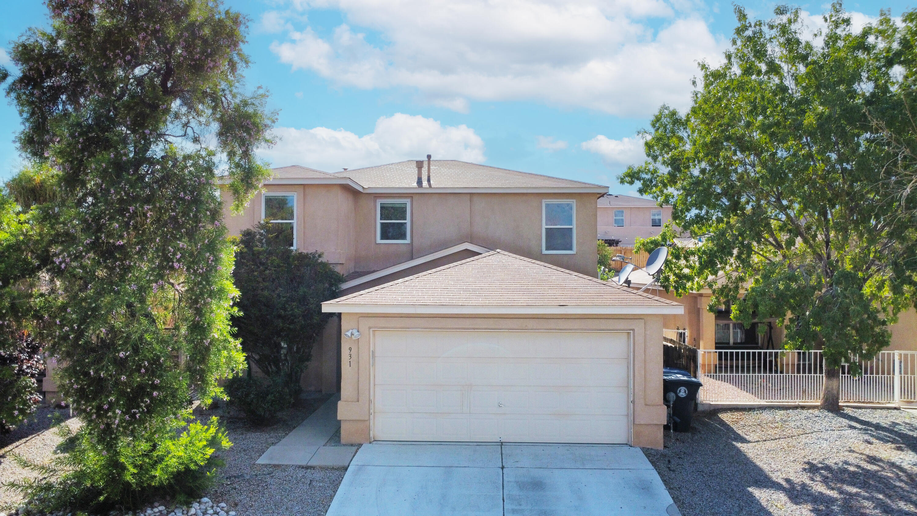 Beautifully maintained and gorgeous throughout! Very well-maintained home in SW Albuquerque. With walking, riding trails just minutes away. The spacious living area is an entertainer's dream, featuring an open floor plan that seamlessly connects the living room, dining area, and kitchen. Several additional well-appointed bedrooms, each with its own unique charm and ample closet space. refrigerator air to keep you cool in the summer time. Come look at this spectacular family home today!!!! Easy access to the Freeway, great shopping areas.