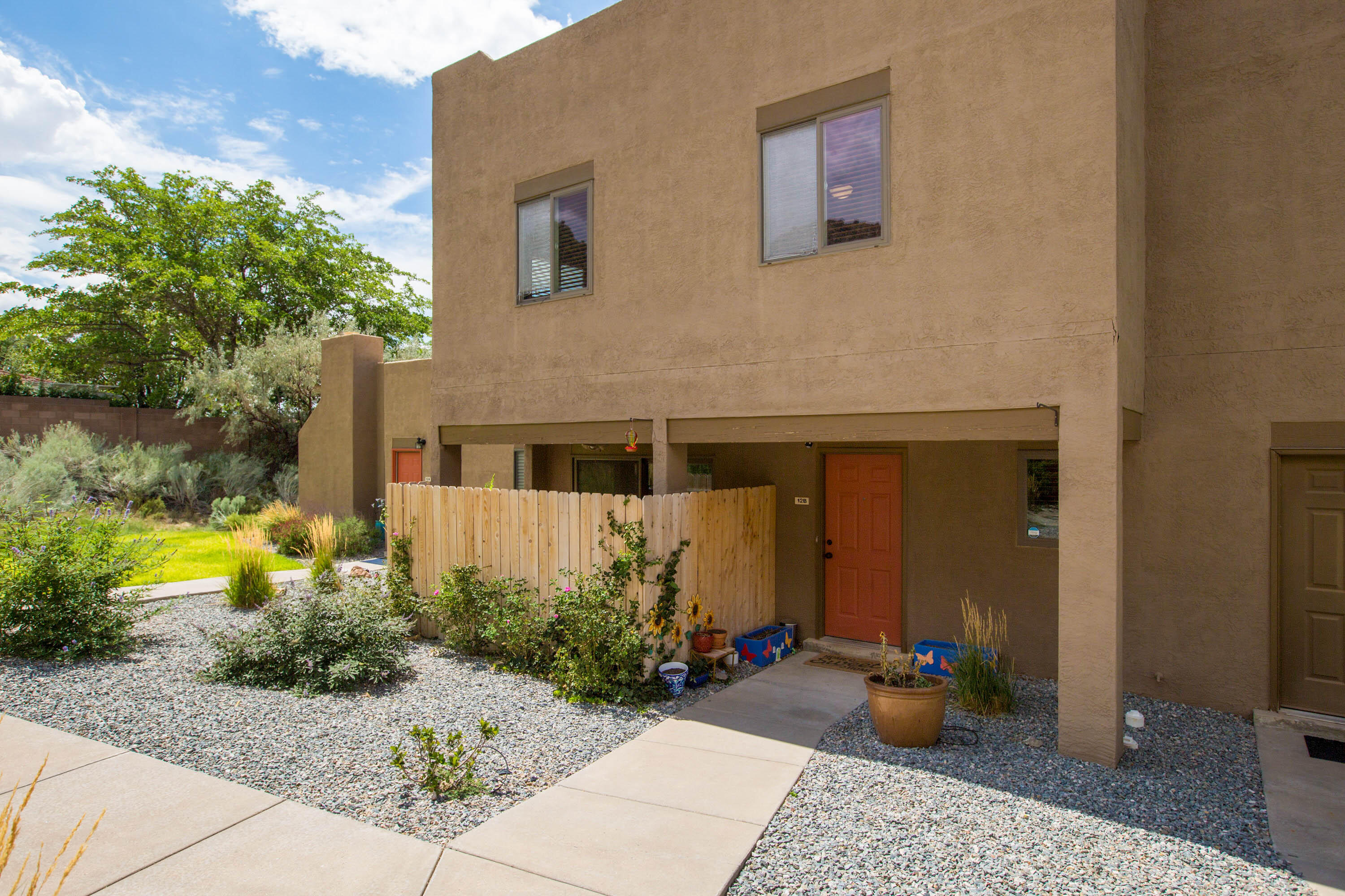 Welcome home to this beautiful two story condo nestled at the base of the Albuquerque foothills. Featuring 3 bedrooms and 3 bathrooms, this home is perfect for both relaxation and entertaining. Step inside to discover gorgeous hardwood floors throughout the home. The kitchen features upgraded granite countertops and a stylish backsplash. Enjoy the convenience of living close to nature while still being just minutes away from lock amenities. This home is located near shopping and dining, with freeway access minutes away.