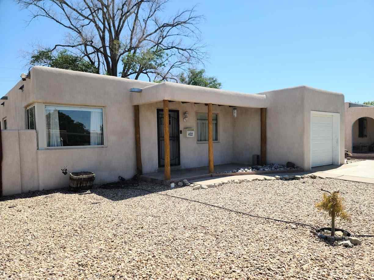 Totally remodeled home with features rarely found in this price range. Gleaming hrdwood flrs, bright, open flrplan, top line fixtures throughout. Refrigerated AC & heat. Whole house water filtration system, water softener, and 80,000 BTU tankless water heater. House is wired for network (CAT6) and cable. Recessed LED lighting  throughout. House electrical is fully updated with 200 amp service upgrade, 2 new sub panels. Dream kitchen w/ cstm 42'' cabinets with soft close hardware and granite counter tops. 3 BRs  plus recently added lg bonus room that makes a gorgeous Mstr BR or Family Rm. Hm has been re-insulated with blown in fiberglass insulation giving R-39+ thruout. RV Prking,  bkyard access, shed w/ electricity.  Ring Doorbell. Garage and bonus room on slab-remainder has crawl space