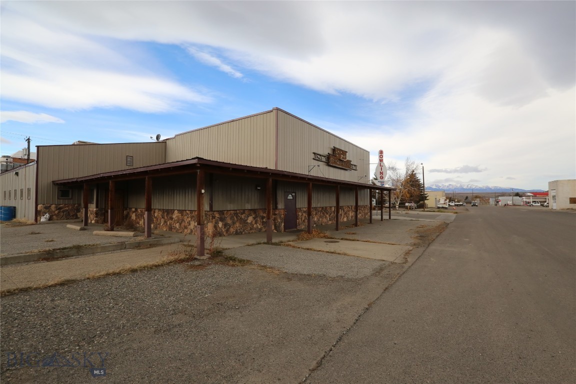202 Anderson, Big Timber, MT 