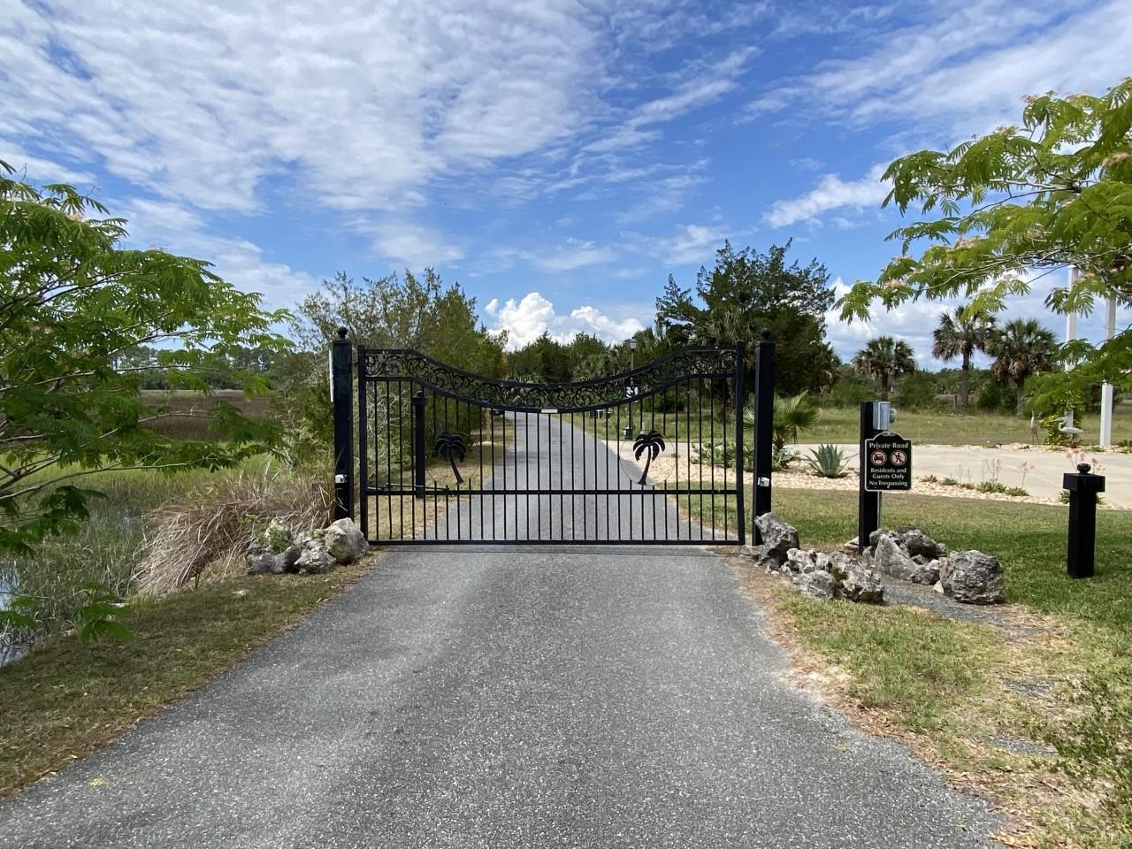 Xxx Carrol Drive, Crawfordville, Florida image 1