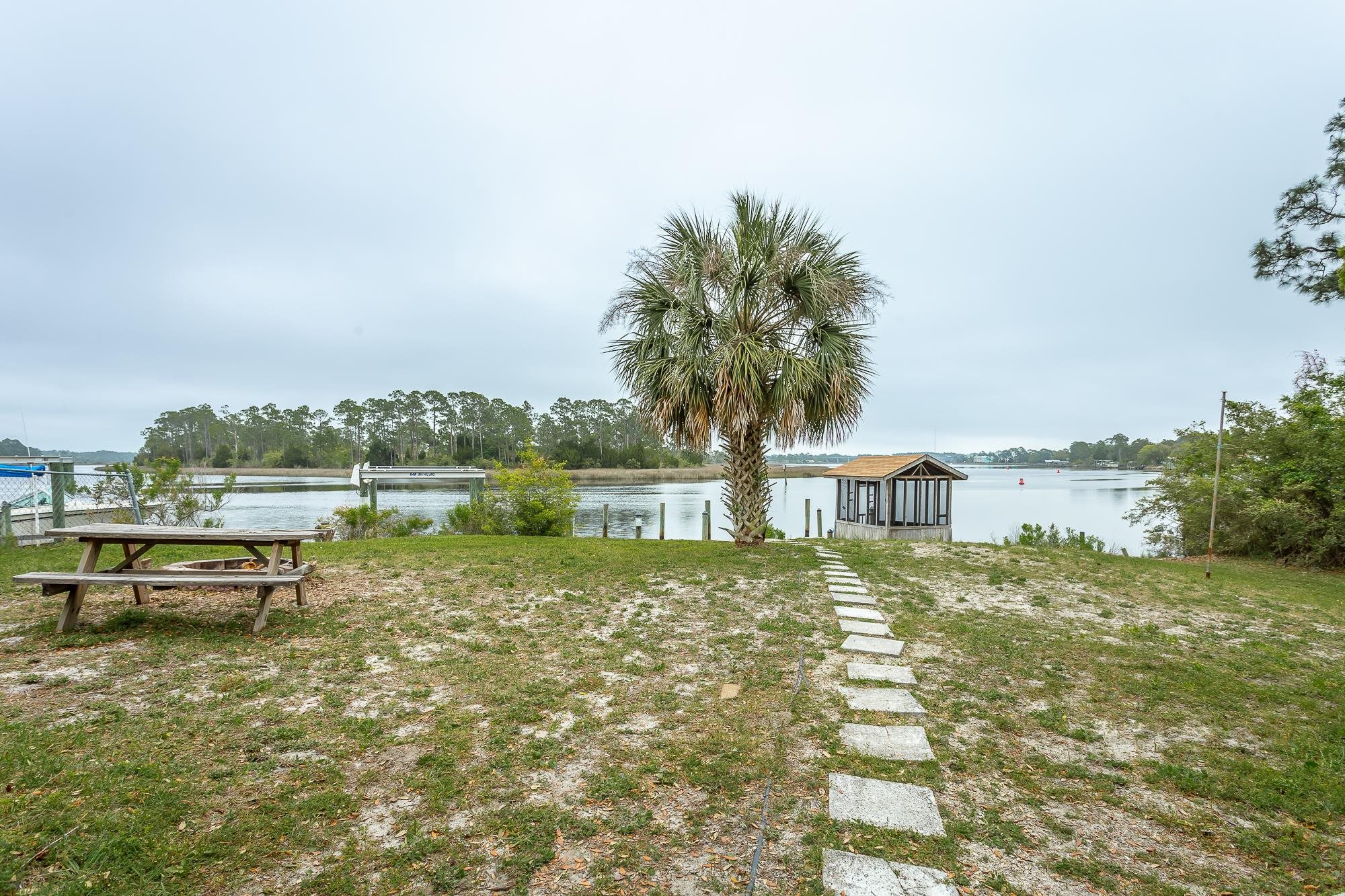 295 River Road, CARRABELLE, Florida image 5