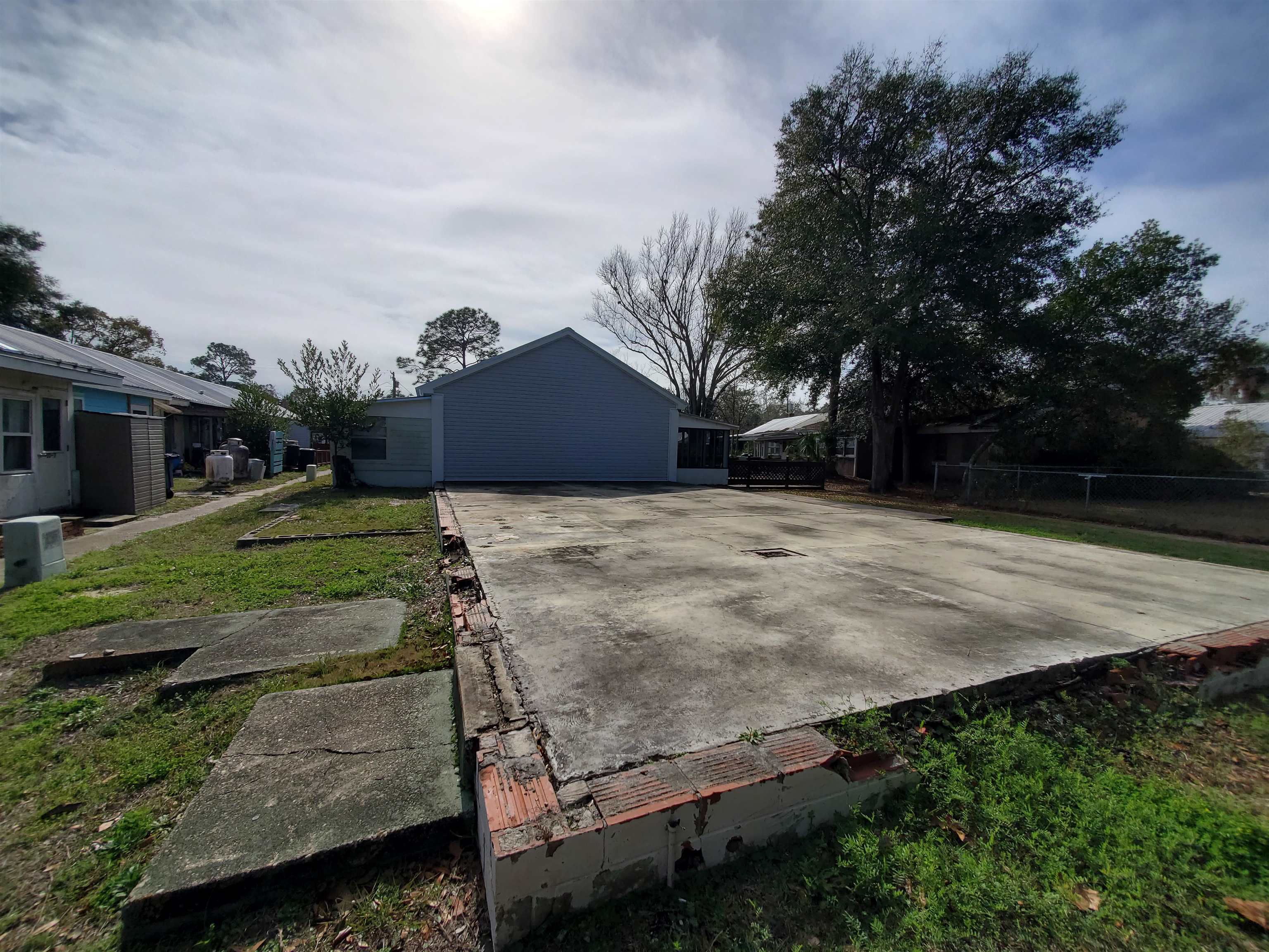 29-7&8 Heffernan Drive, LANARK VILLAGE, Florida image 6