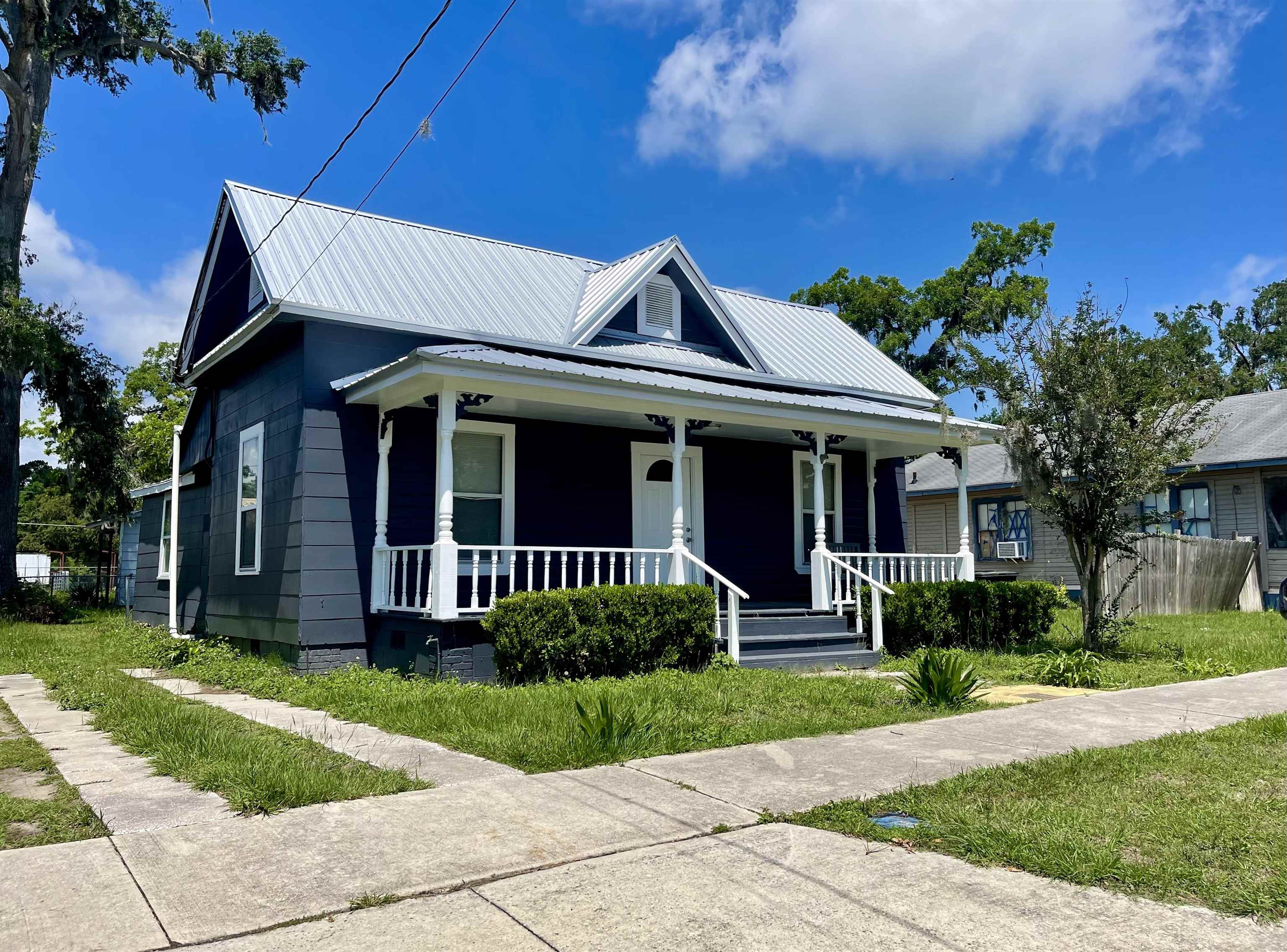 674 SW Range Avenue, MADISON, Florida image 1