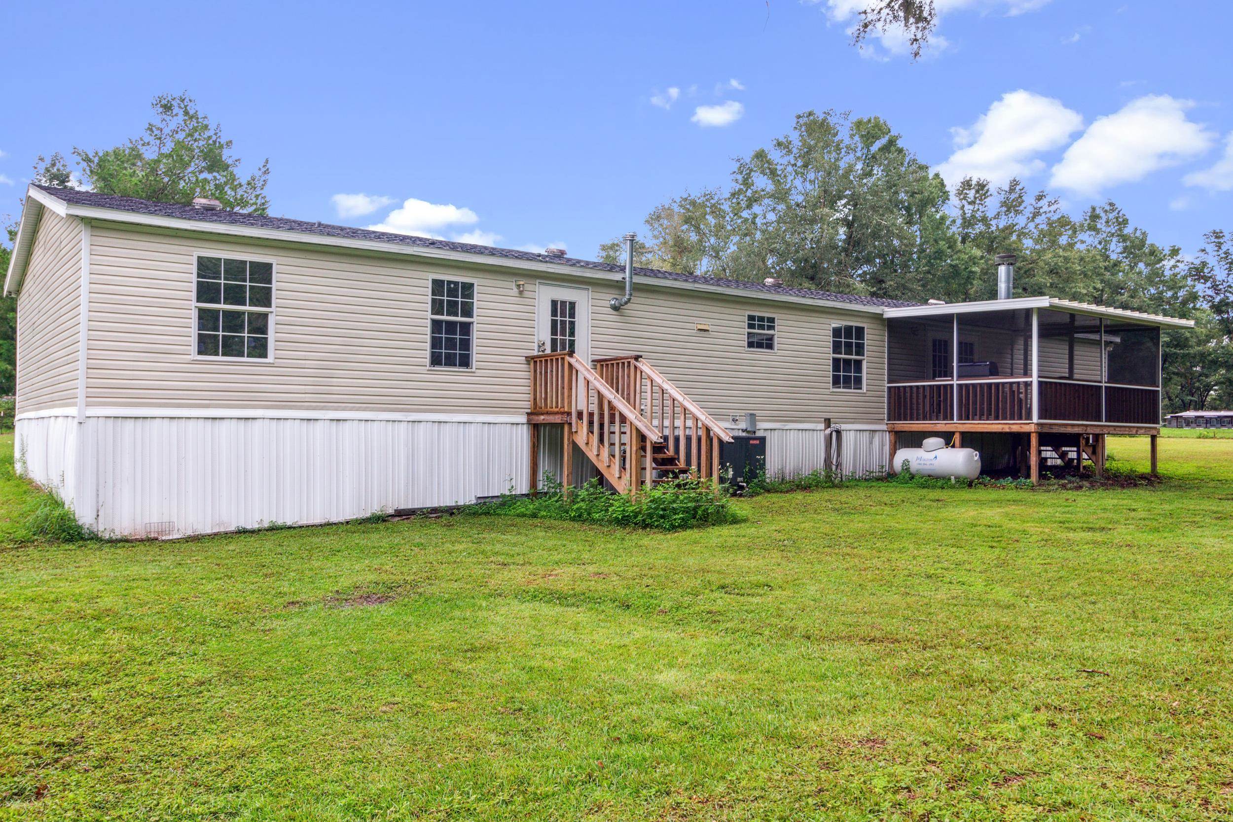 541 SE Sharon Lane, Lake City, Florida image 8