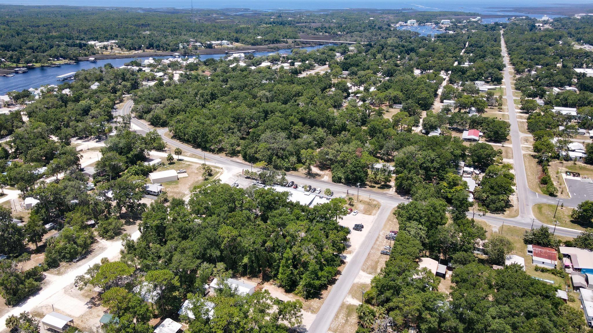 1512 SE Second Avenue, STEINHATCHEE, Florida image 7