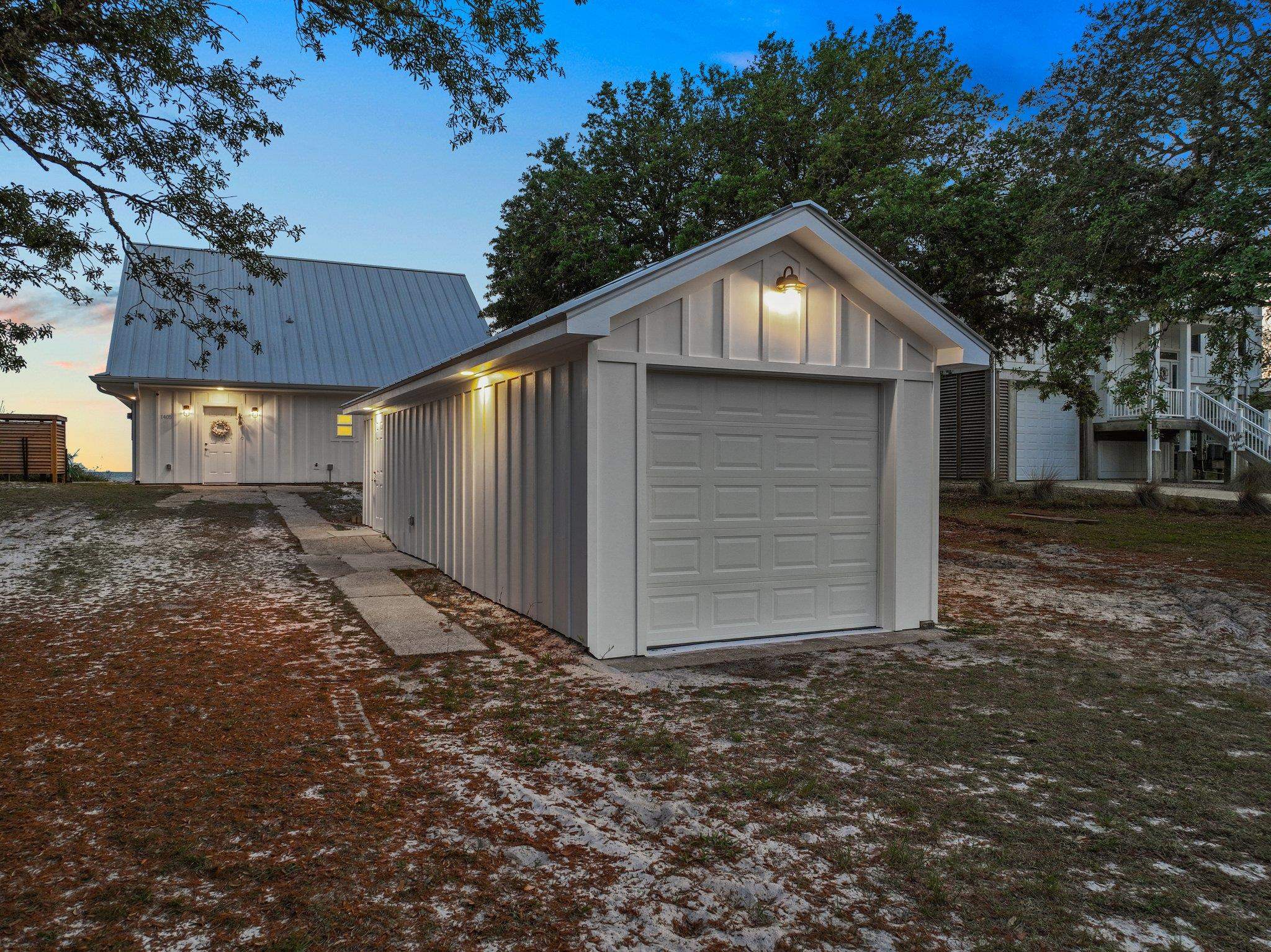 1405 Alligator Drive, ALLIGATOR POINT, Florida image 30