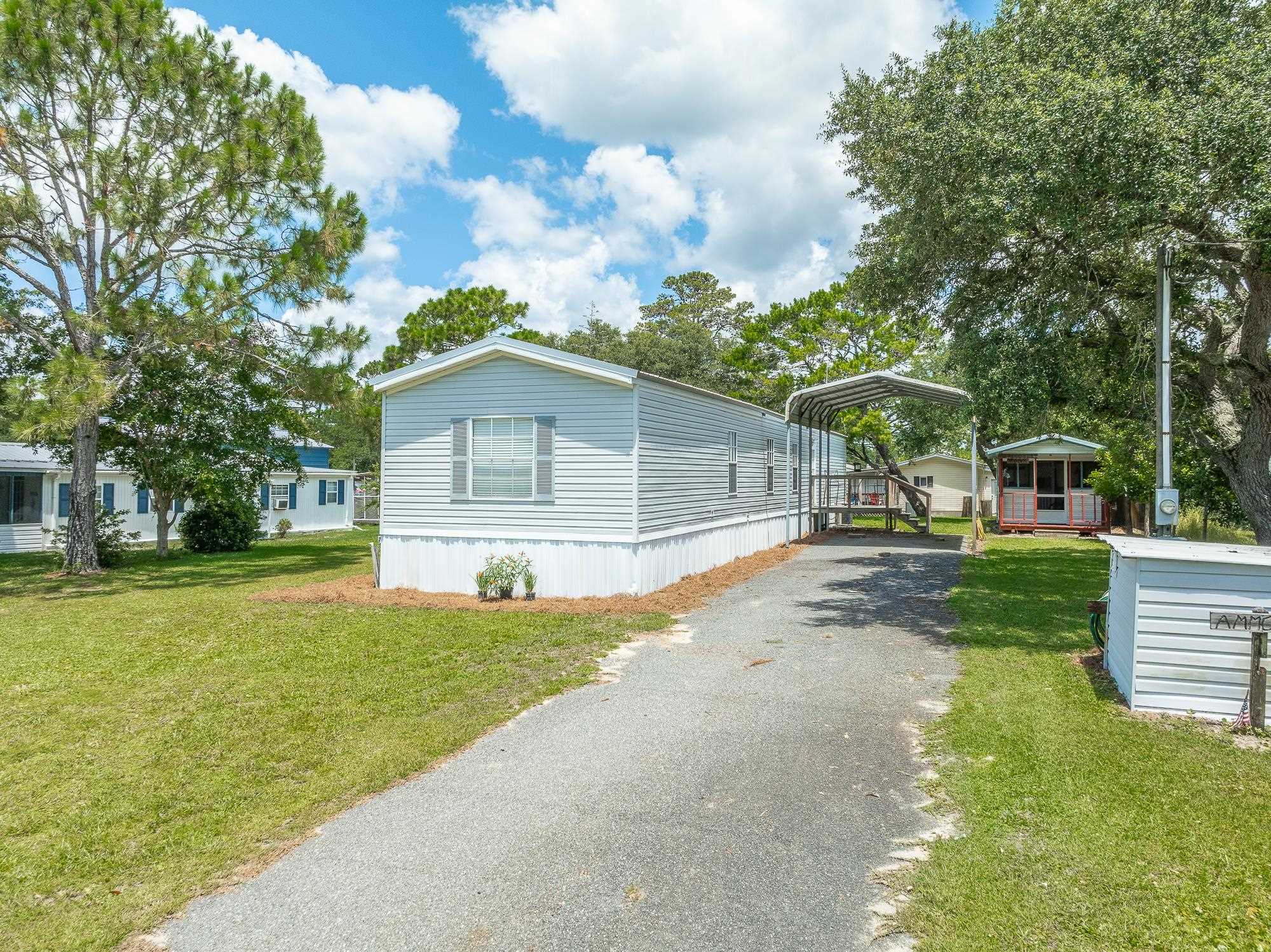 2183 Oak Street, CARRABELLE, Florida image 1