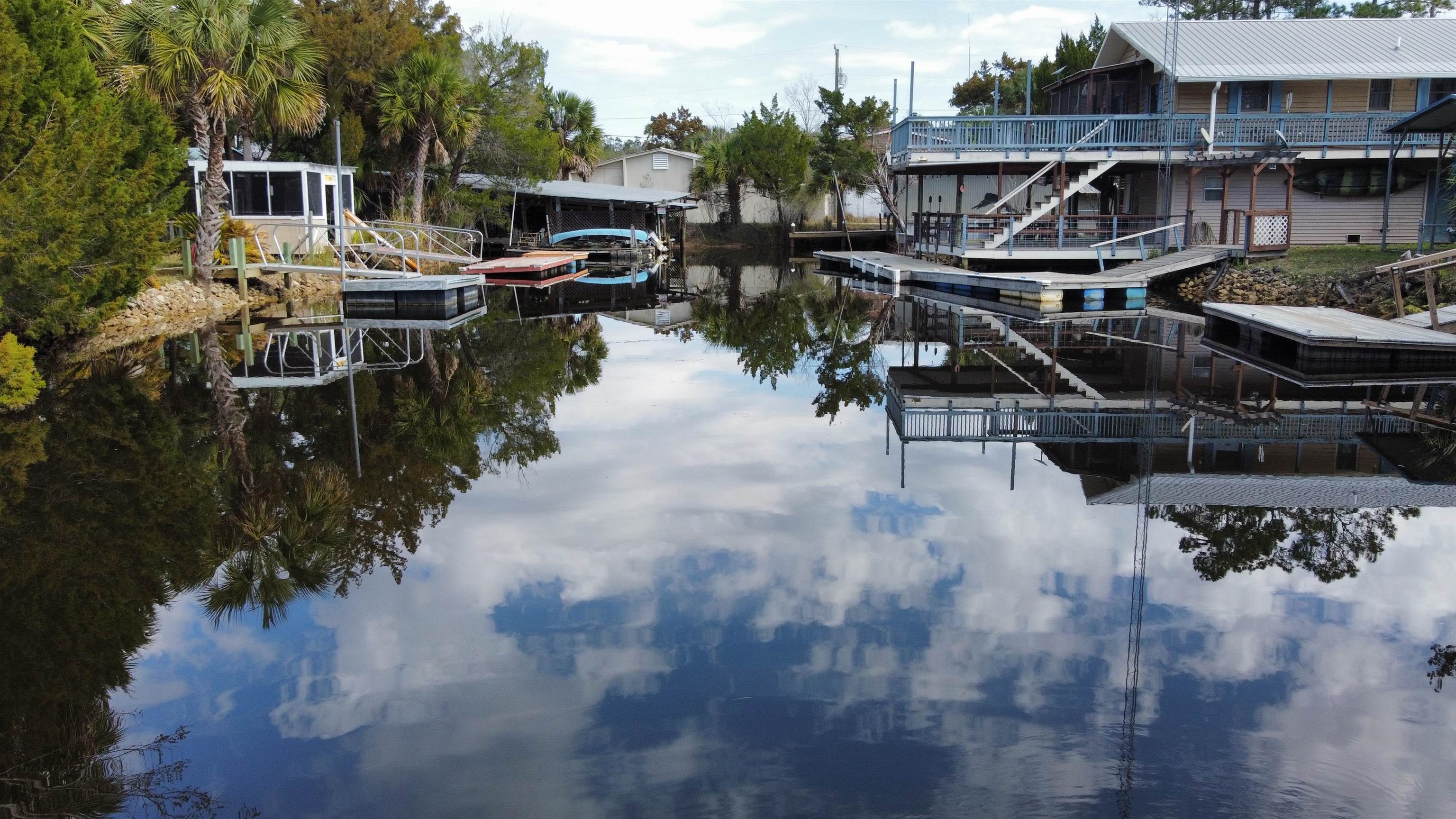 320 SE Fifteenth Street, STEINHATCHEE, Florida image 1