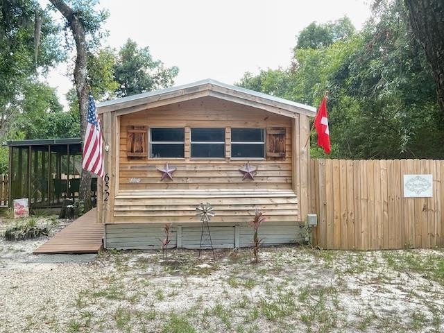 652 Magnolia Street, ALLIGATOR POINT, Florida image 30