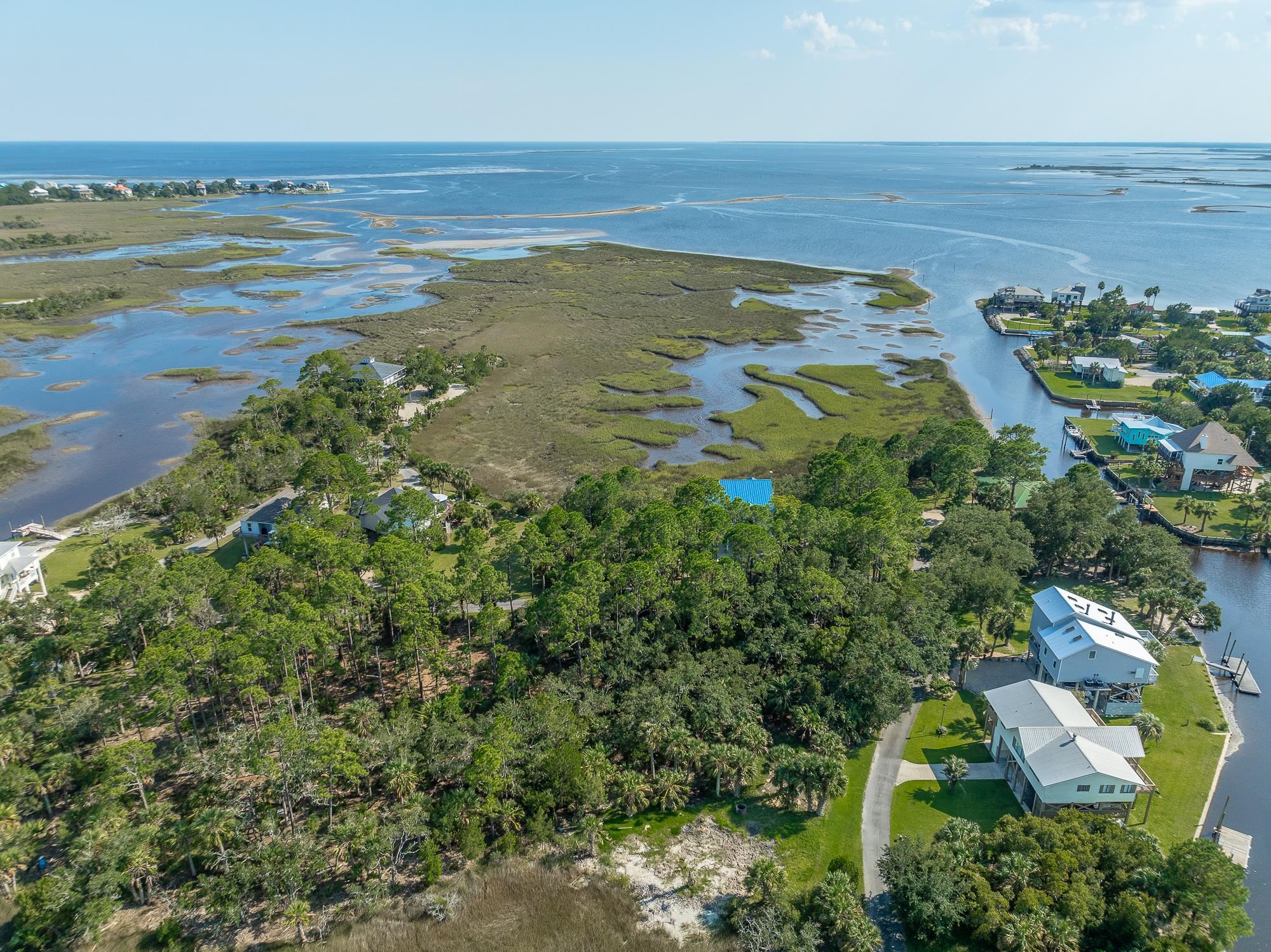 85 Southside Drive, Crawfordville, Florida image 12