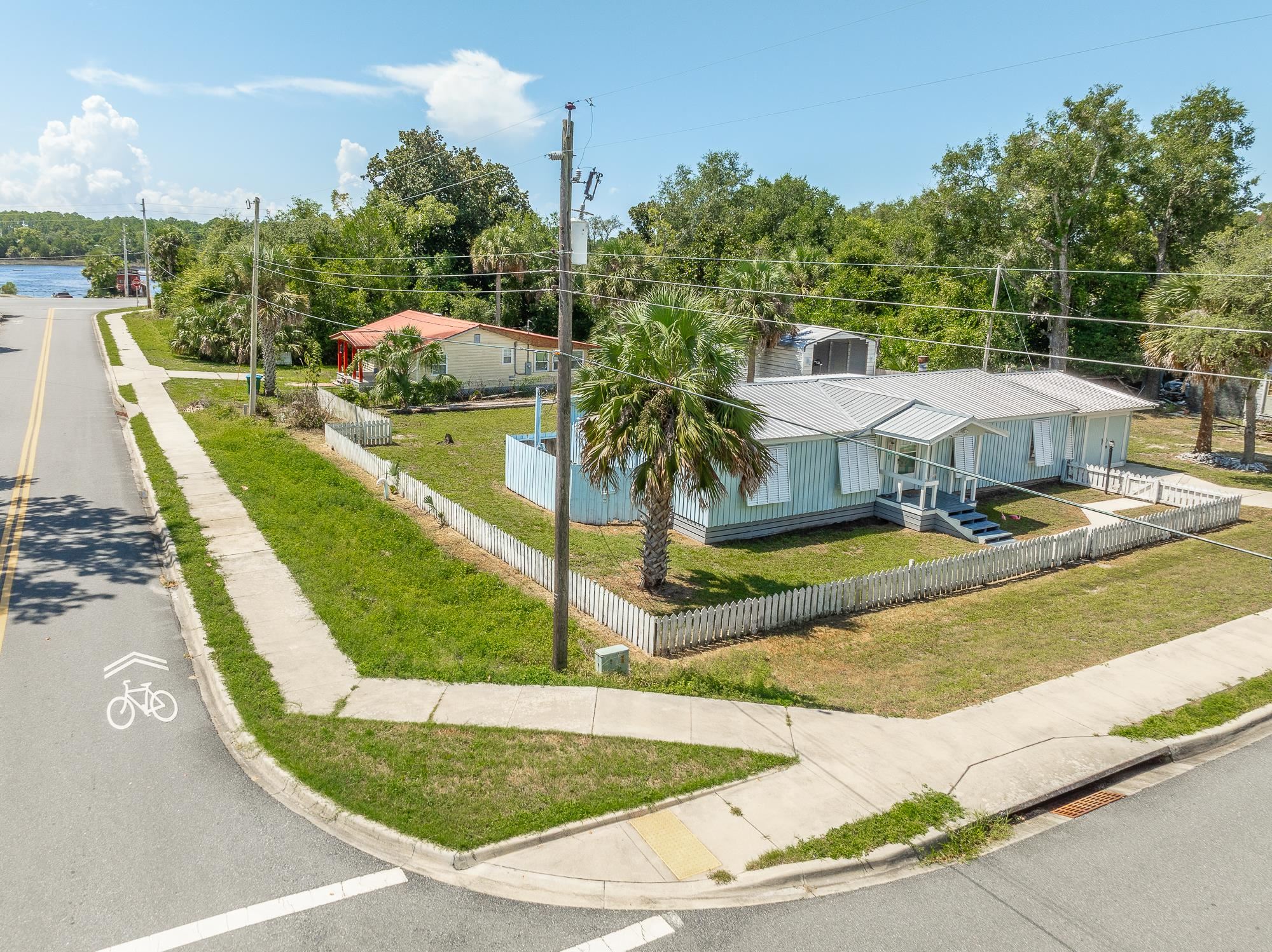 501 NW Ave B, CARRABELLE, Florida image 38