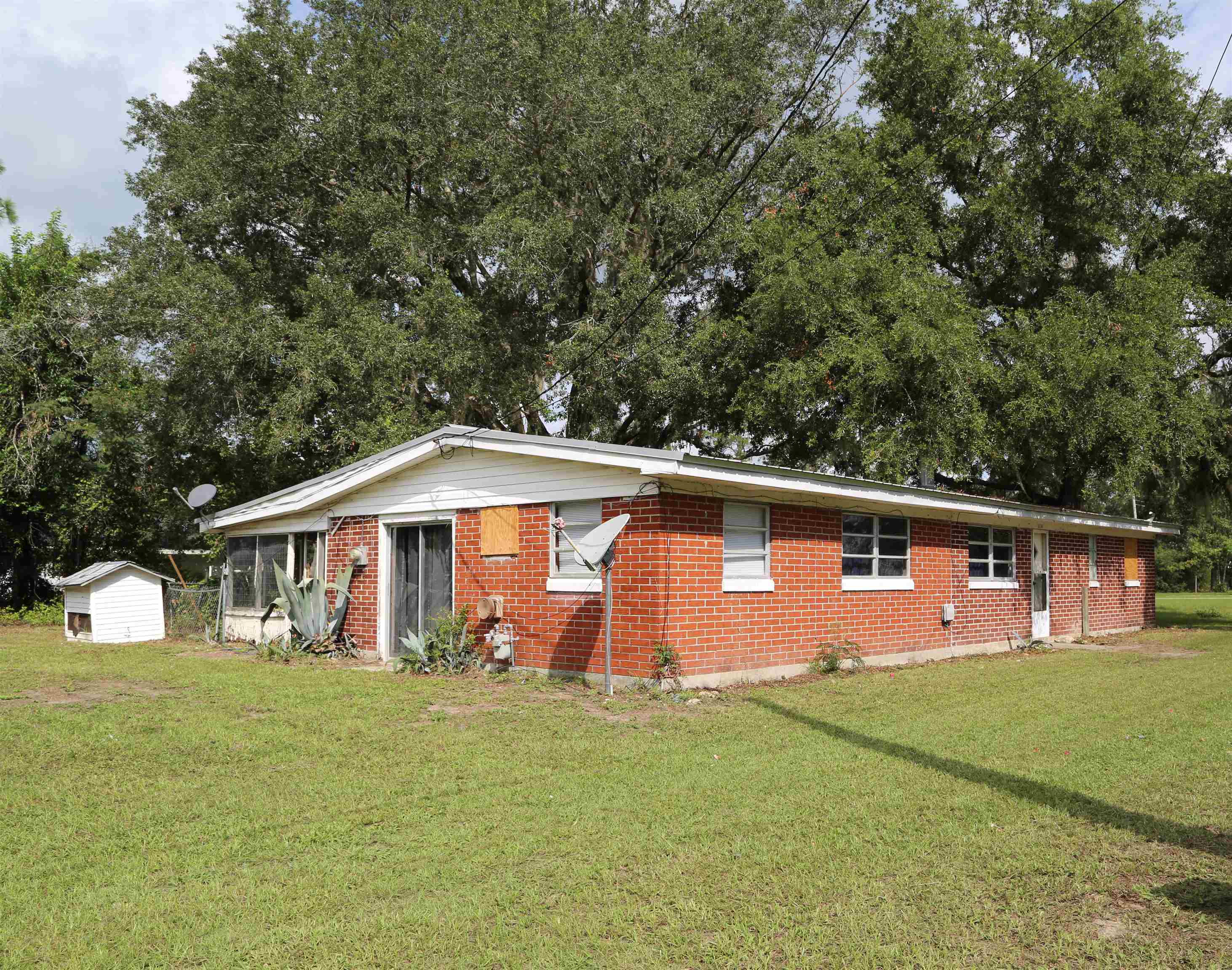 1205 N Allen Street, Perry, Florida image 2