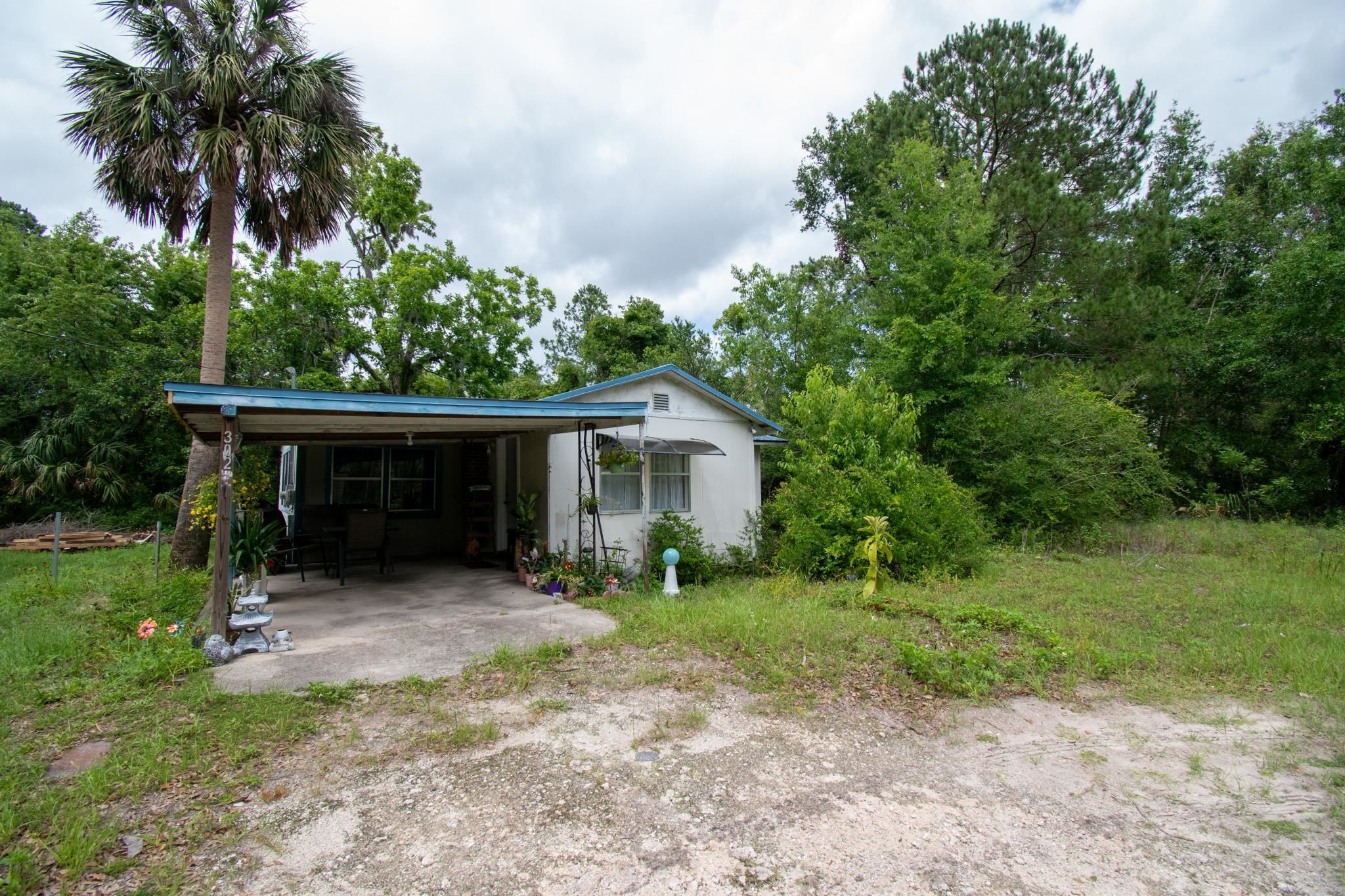 302 W Spring Place, PERRY, Florida image 3