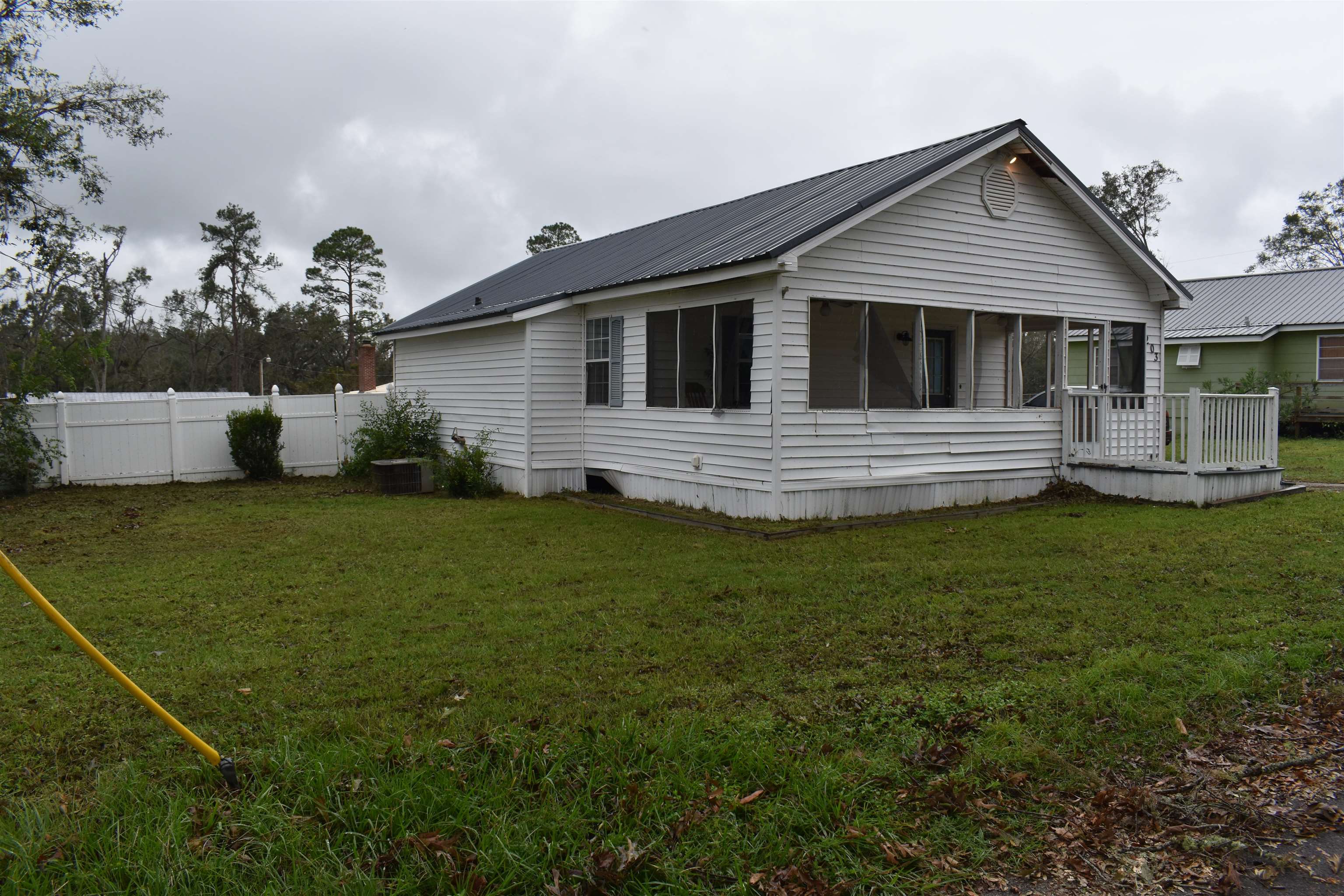 203 NE Joan Avenue, Madison, Florida image 2