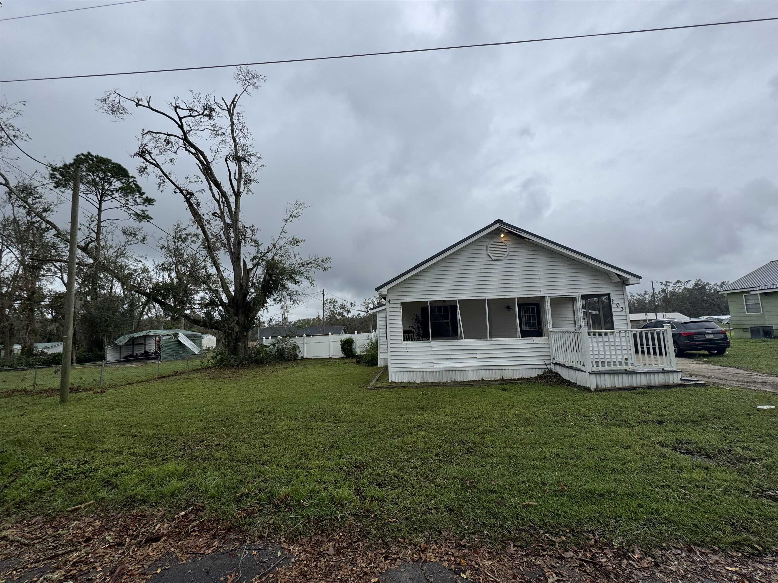 203 NE Joan Avenue, Madison, Florida image 4