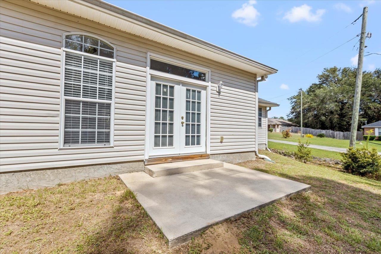 151 Hilltop Drive, Midway, Florida image 31