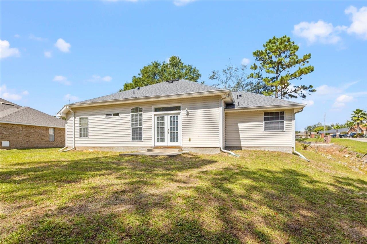 151 Hilltop Drive, Midway, Florida image 34