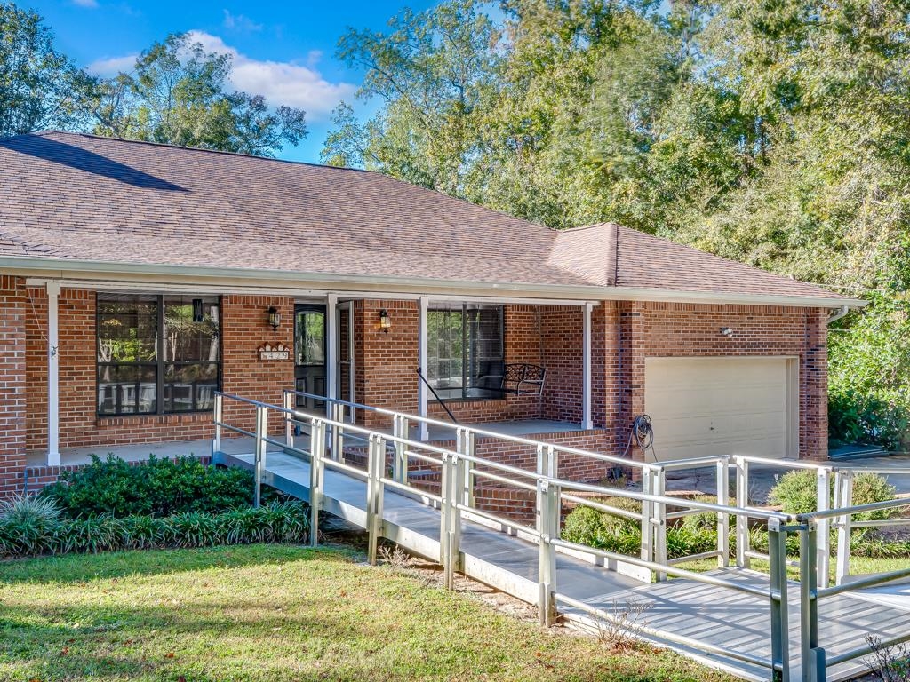 429 Beaver Creek Drive, Havana, Florida image 2