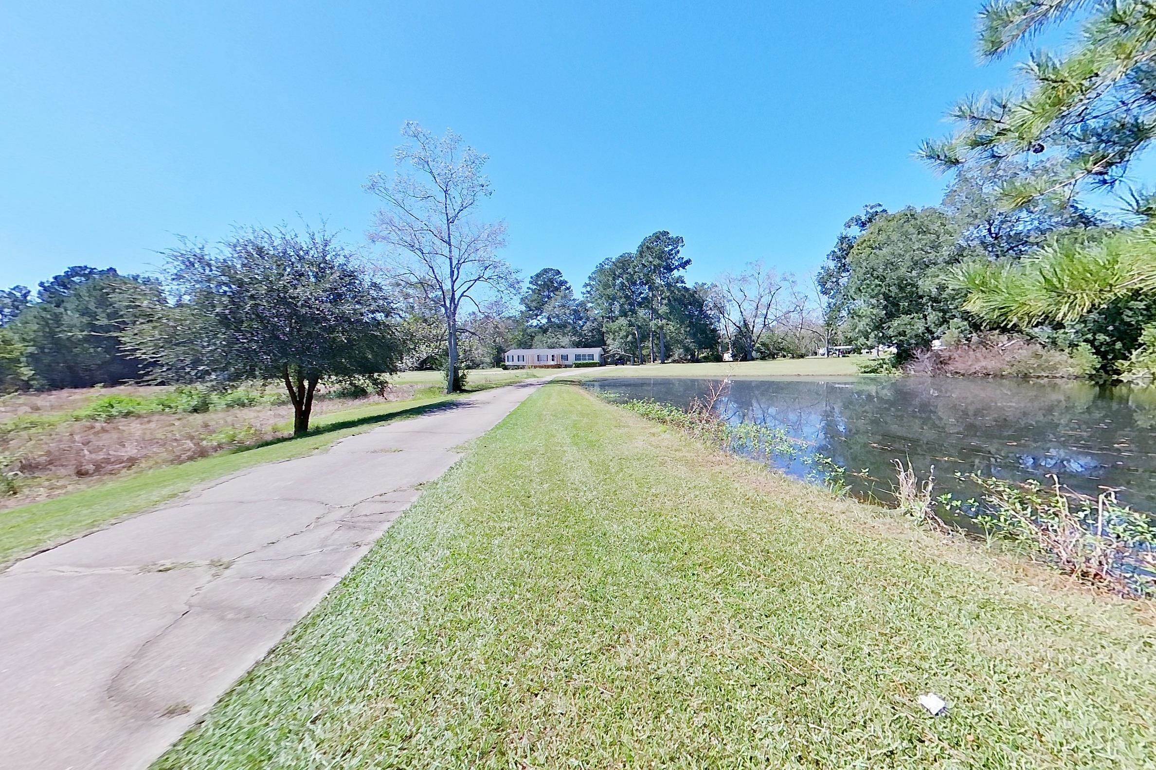 222 Singletary Road, Cairo, Georgia image 3