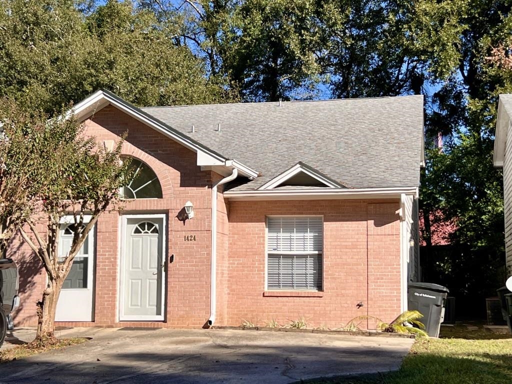 1424 Golden Park Court, Tallahassee, Florida image 1