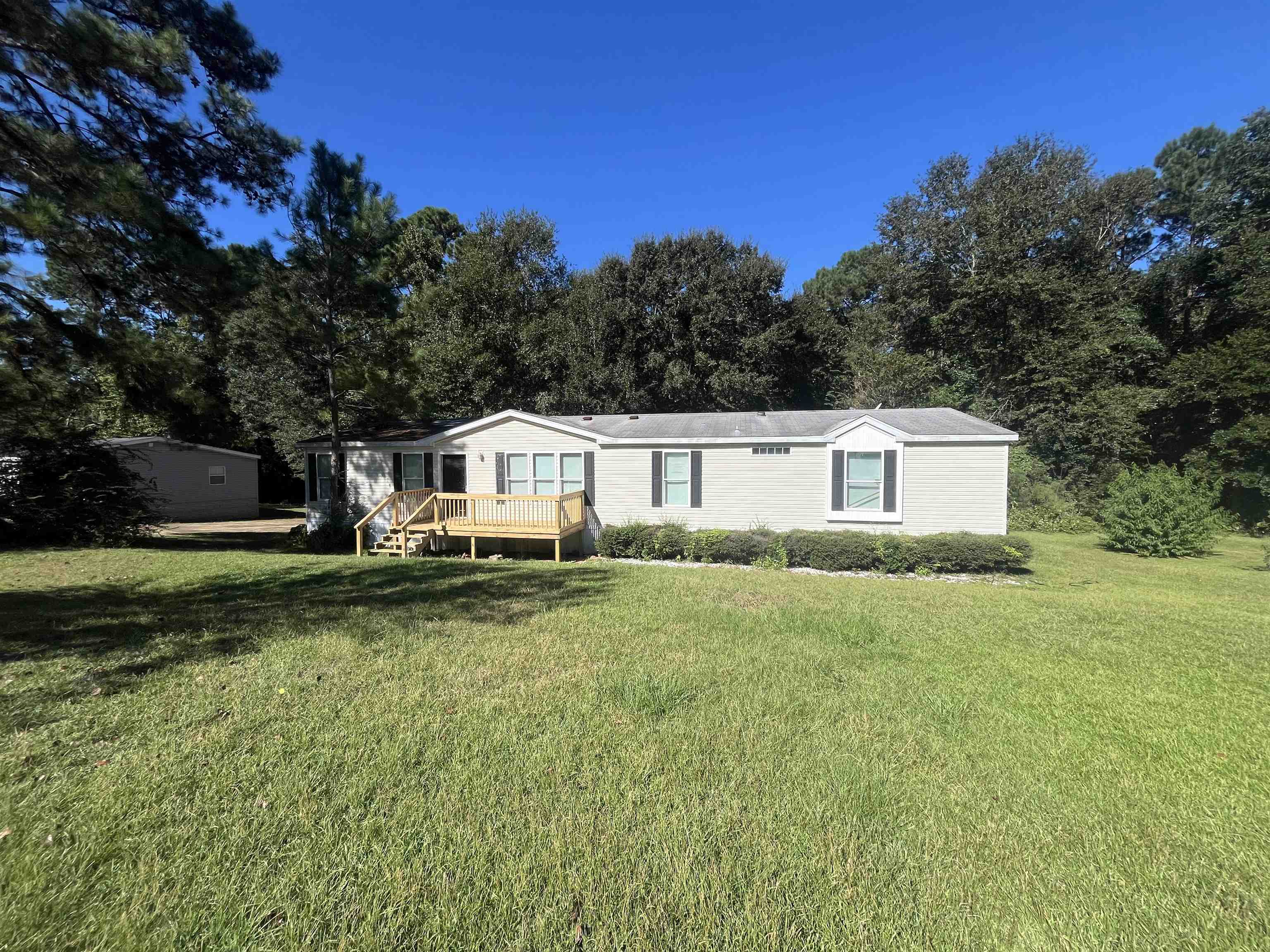 135 Hidden Lake Road, Havana, Florida image 3