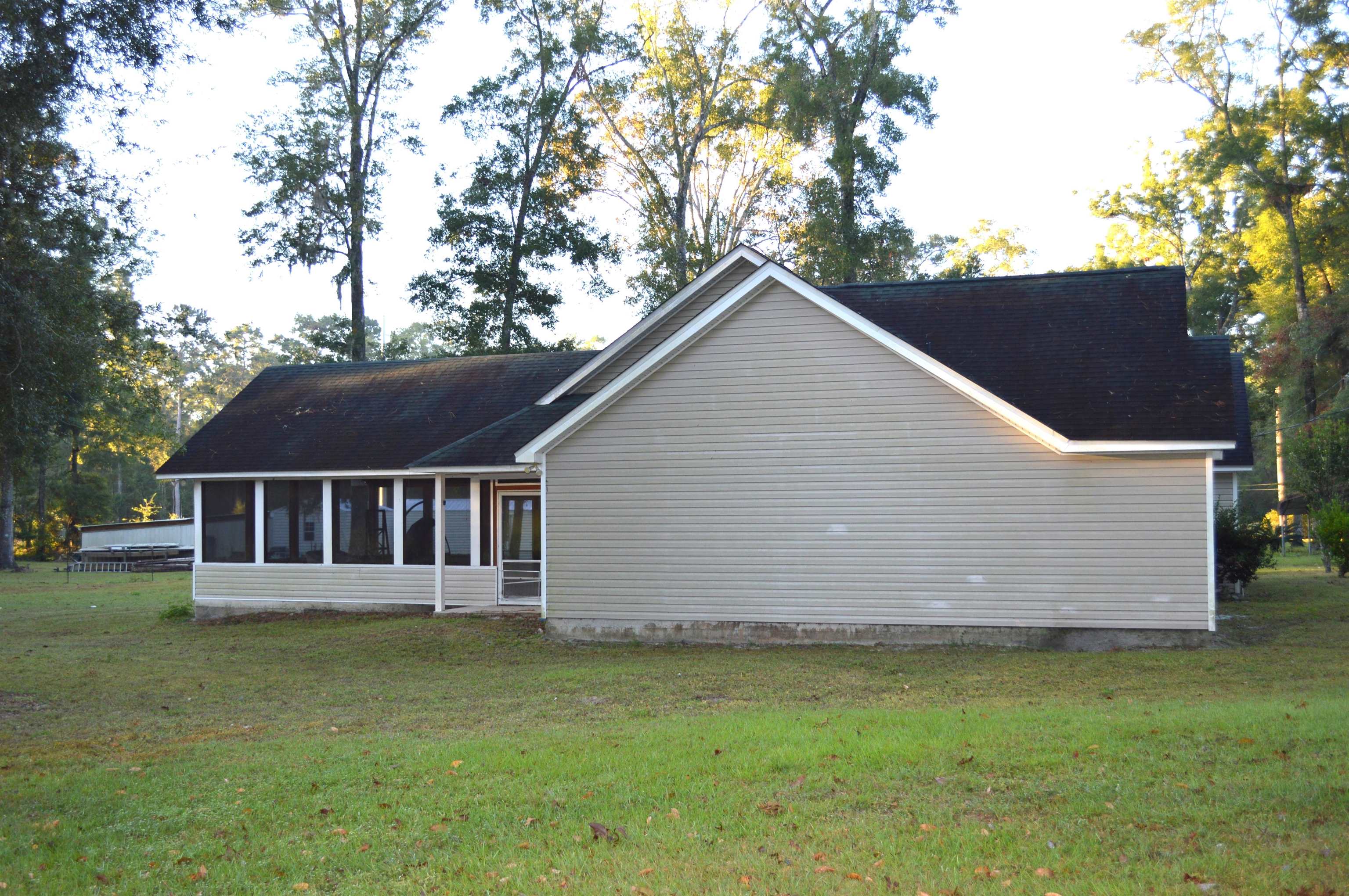 21 Marsue Drive, Crawfordville, Florida image 4