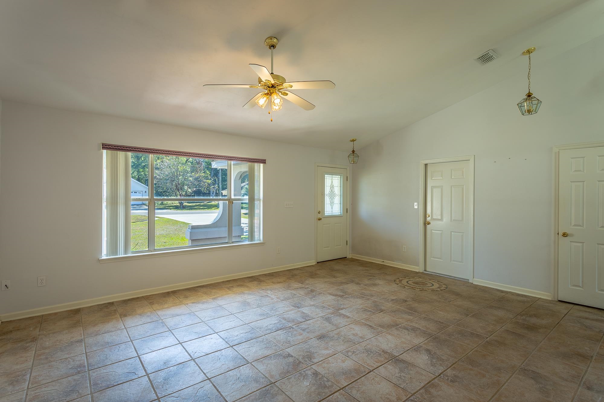 26 Shadow Oak Circle, Crawfordville, Florida image 5