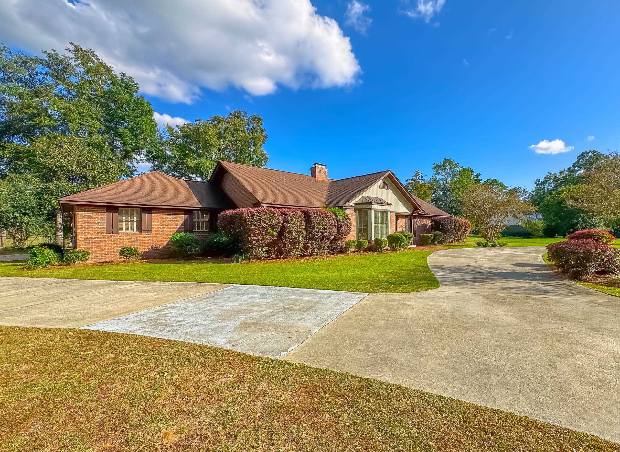 301 E Live Oak Lane, Havana, Florida image 8