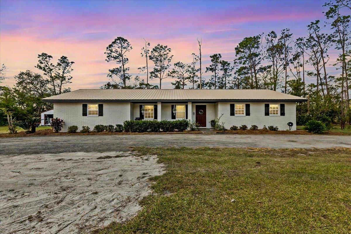 319 Suset Lane, Perry, Florida image 1