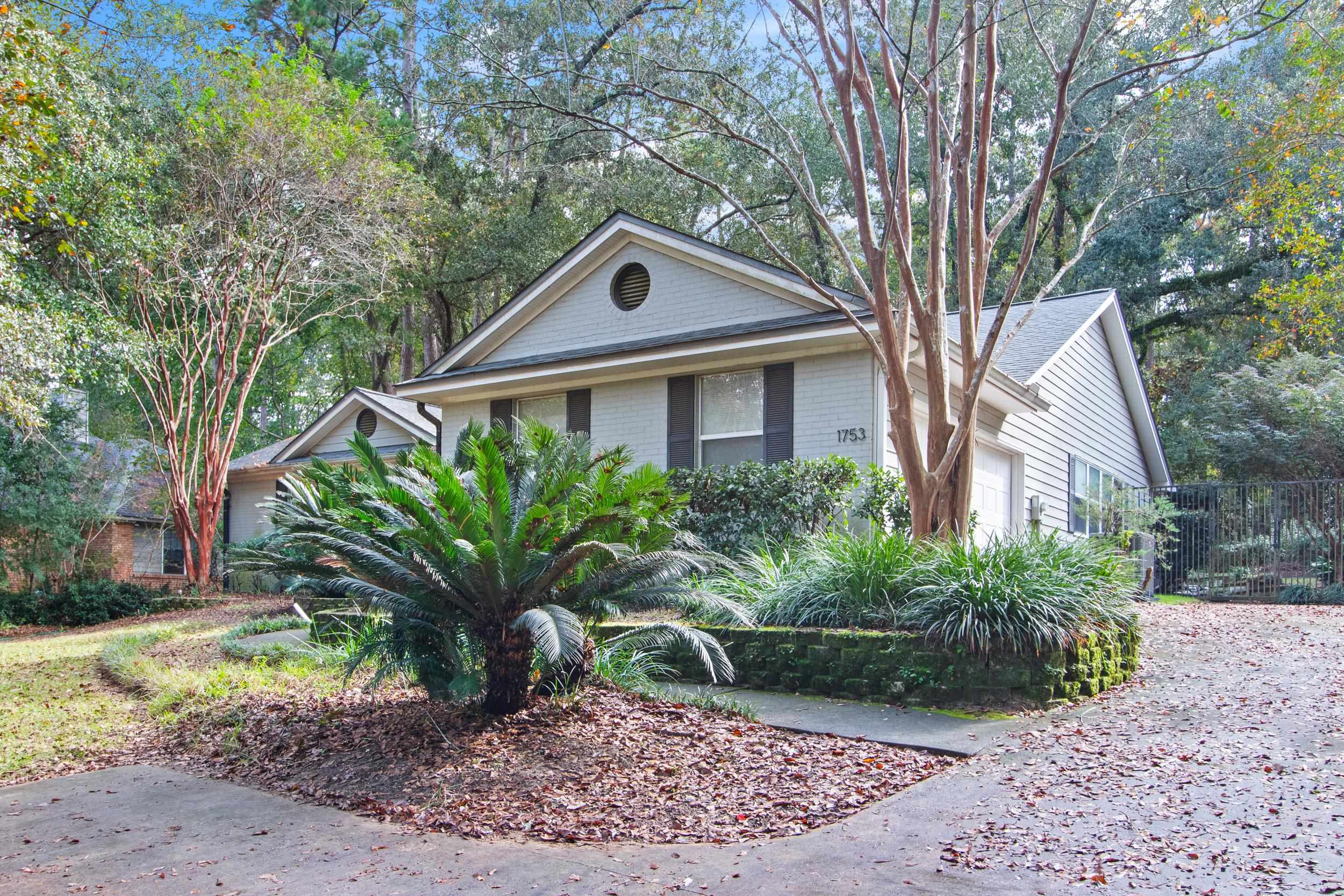 1753 Copperfield Circle, Tallahassee, Florida image 2