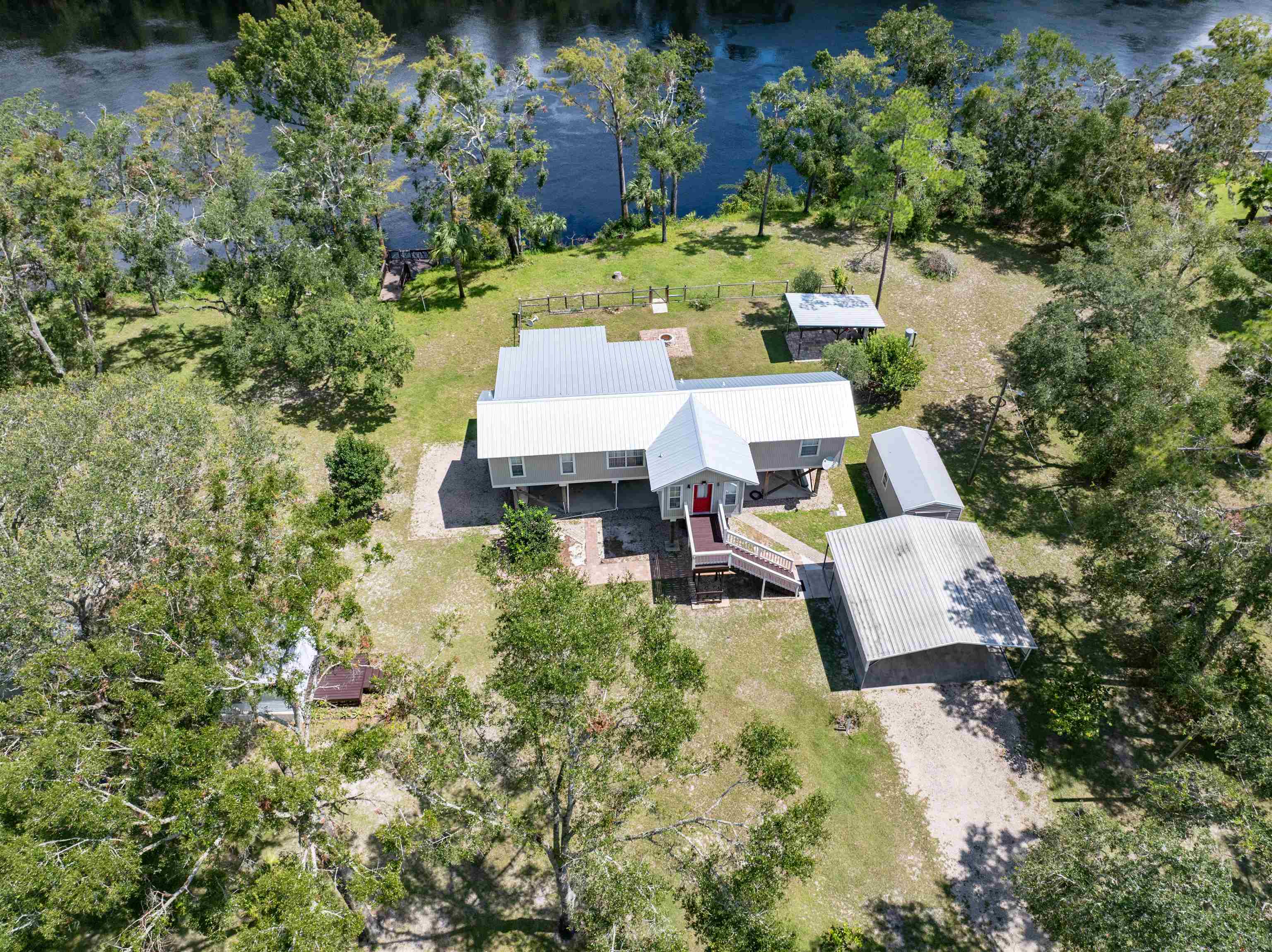 939 NW Banta Acres Rd, Mayo, Florida image 1