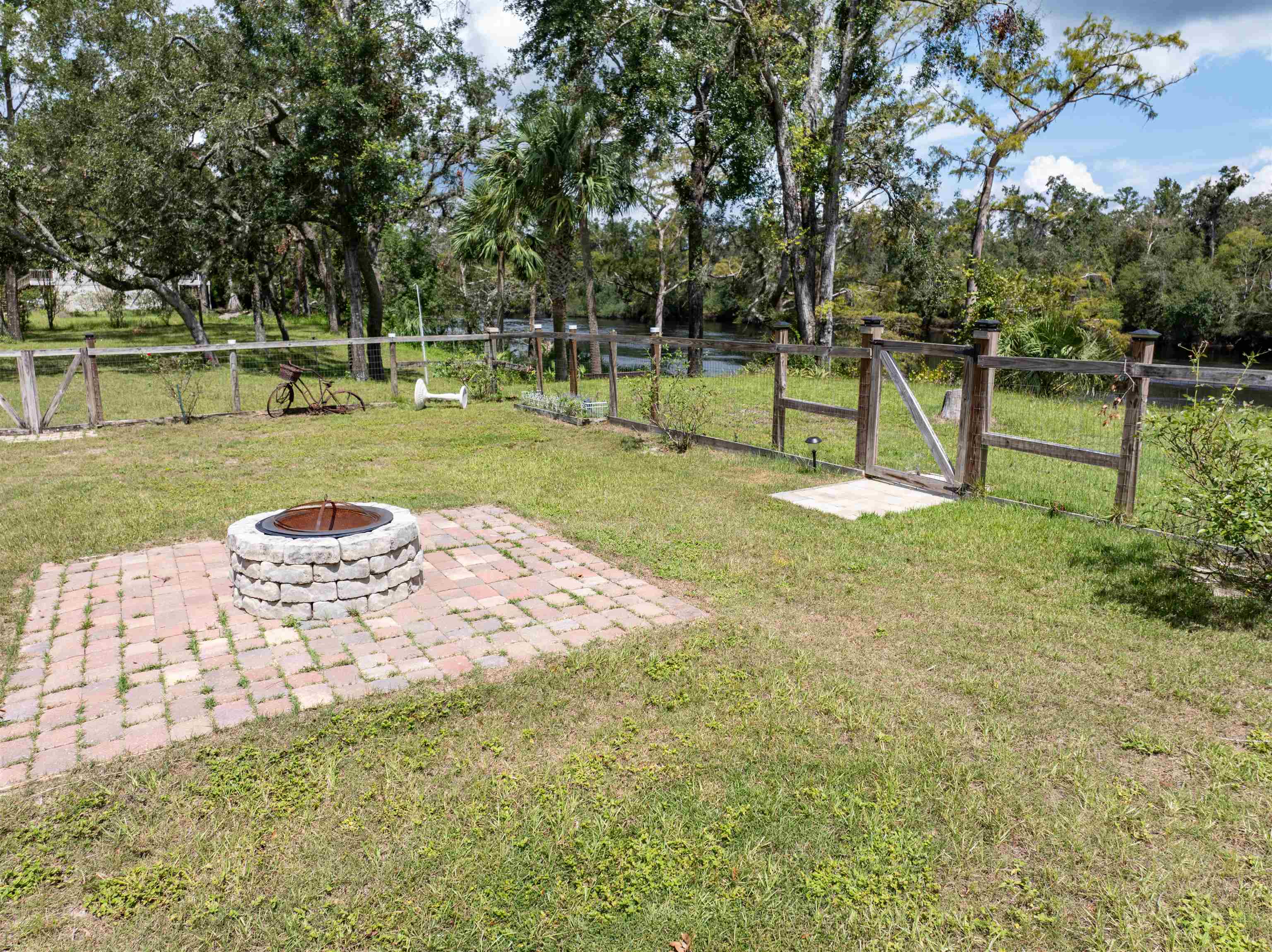 939 NW Banta Acres Rd, Mayo, Florida image 29