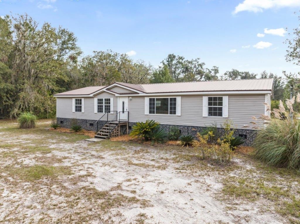Learn more about this property located in Branford, FL