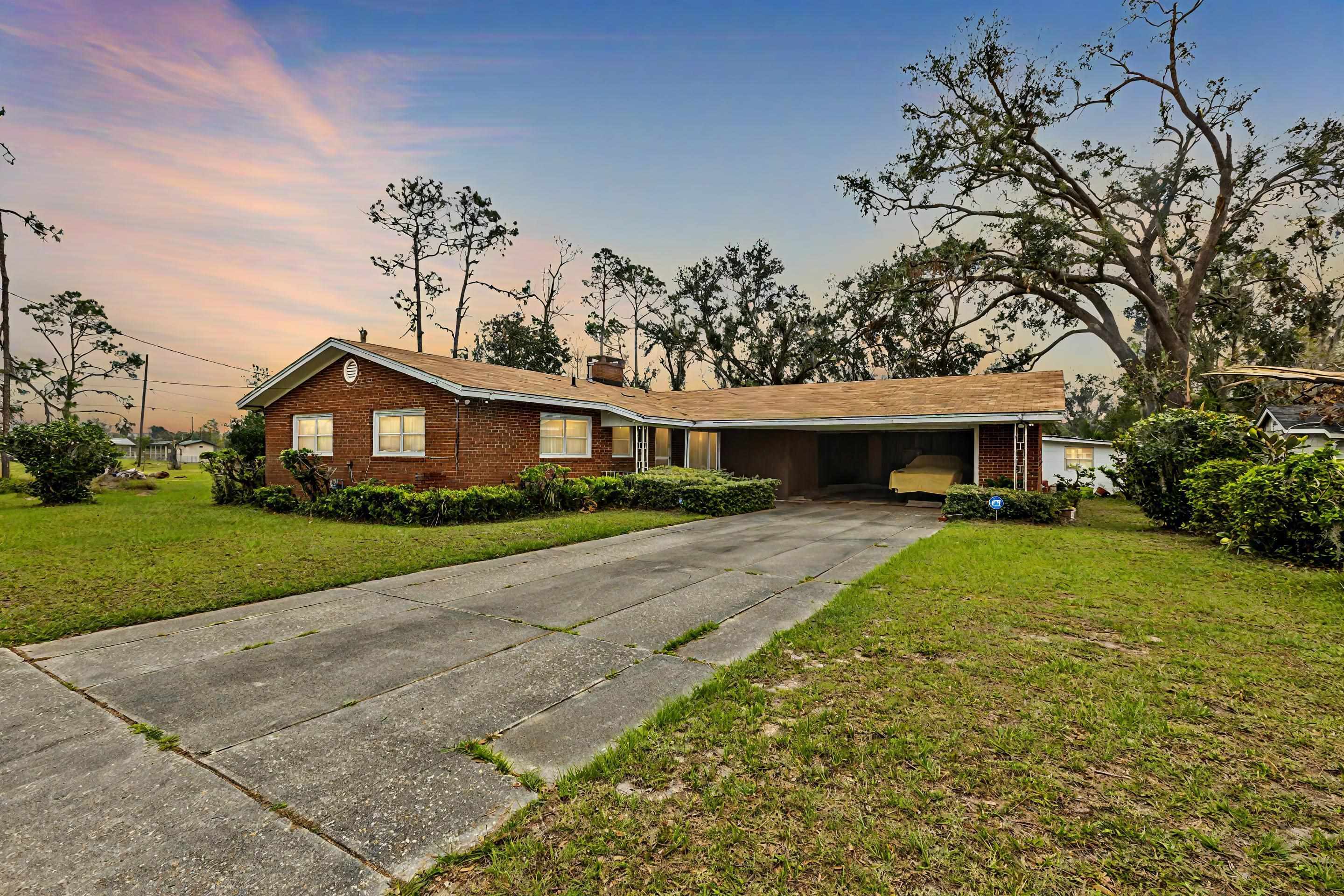 105 Clifford Lane, Perry, Florida image 2