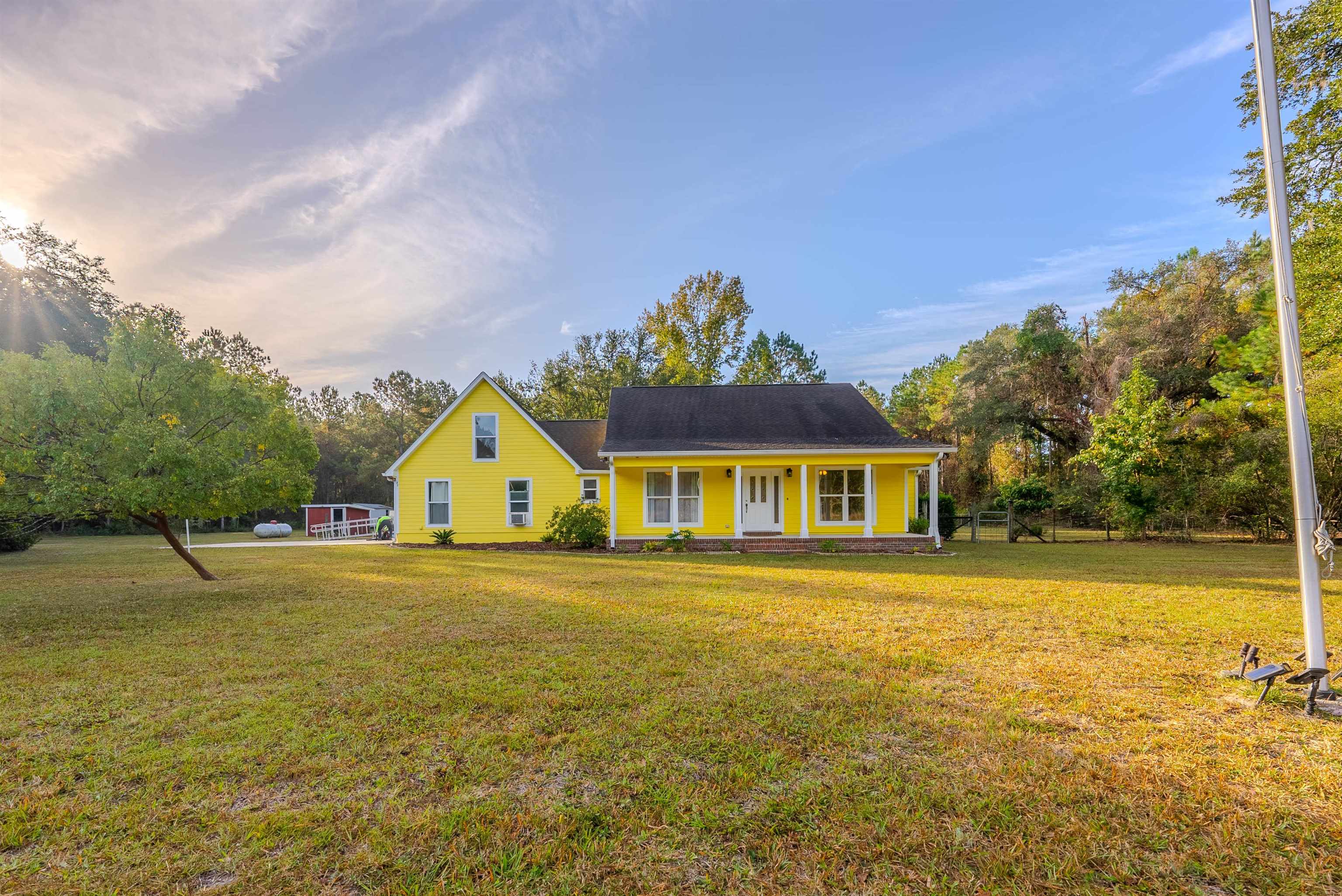 83 Acorn Trail, Crawfordville, Florida image 2