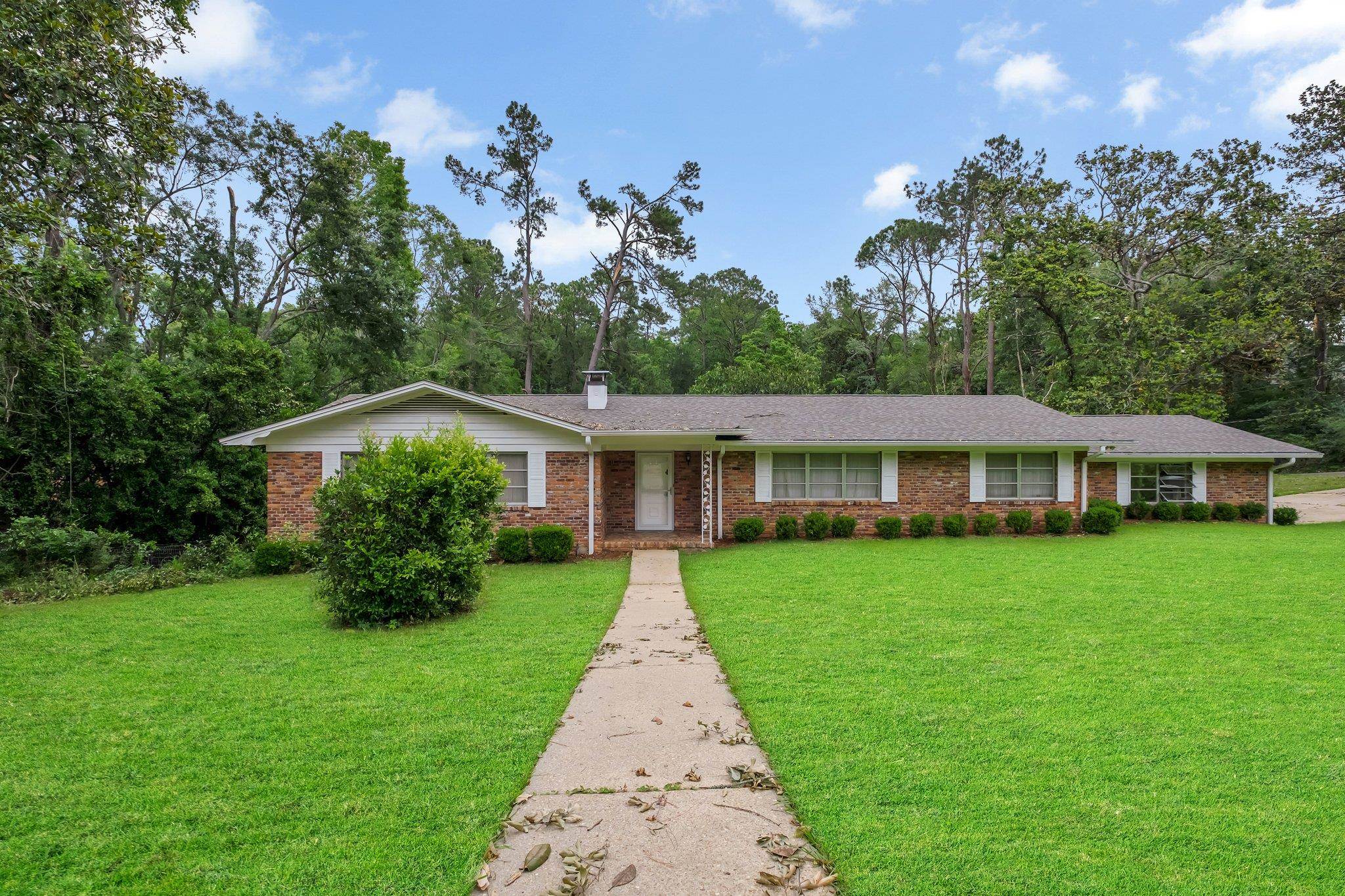 938 Carlton Drive, Tallahassee, Florida image 4