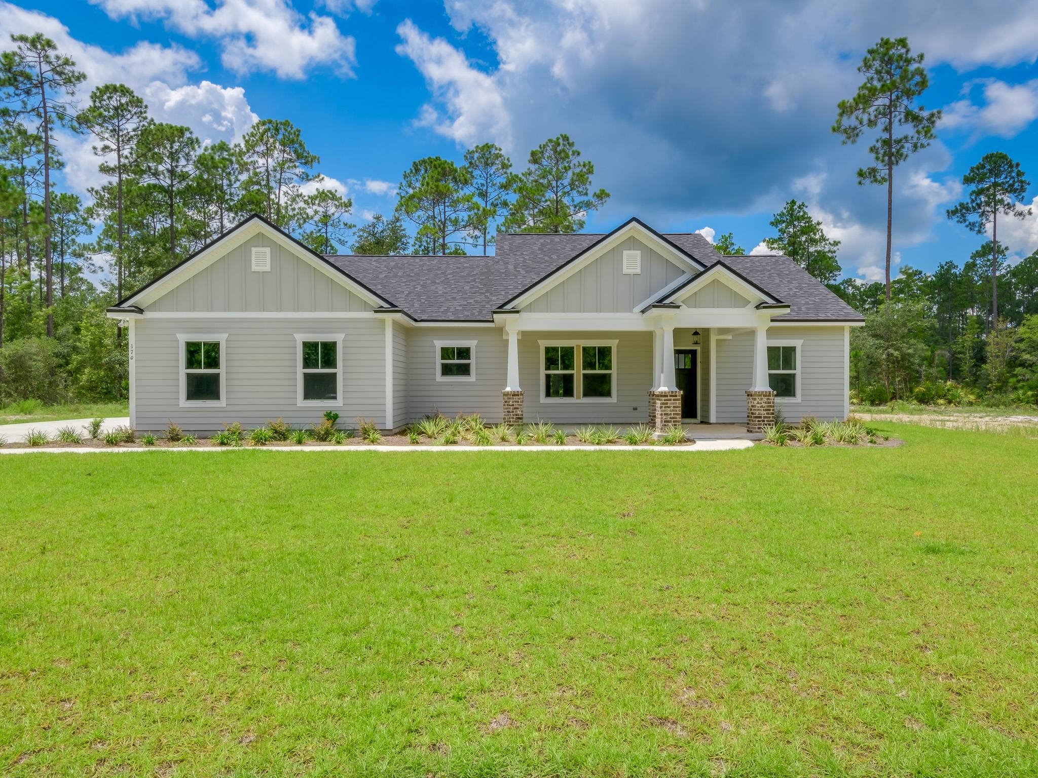 136 Country Club Drive, Crawfordville, Florida image 1