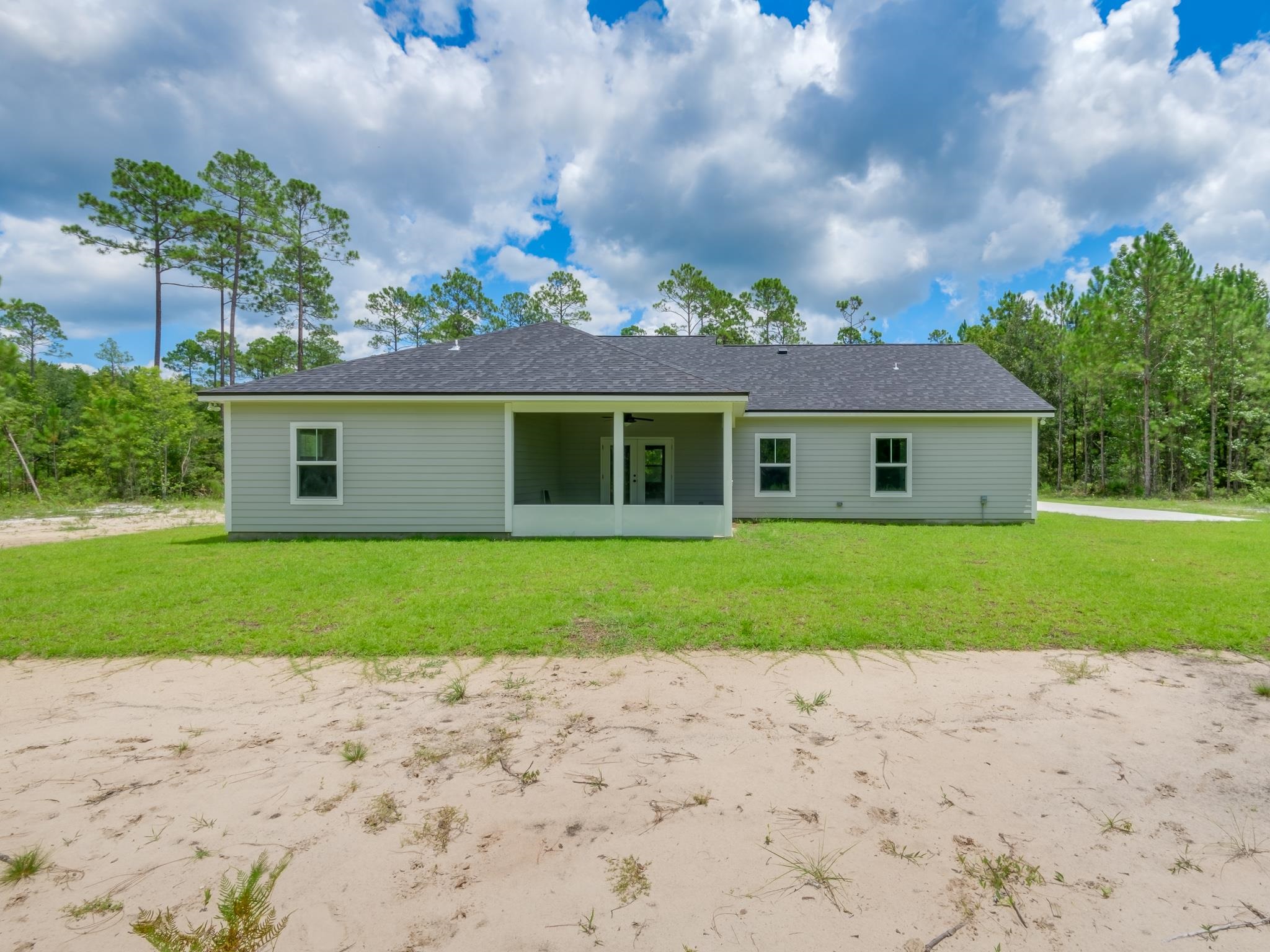 136 Country Club Drive, Crawfordville, Florida image 6