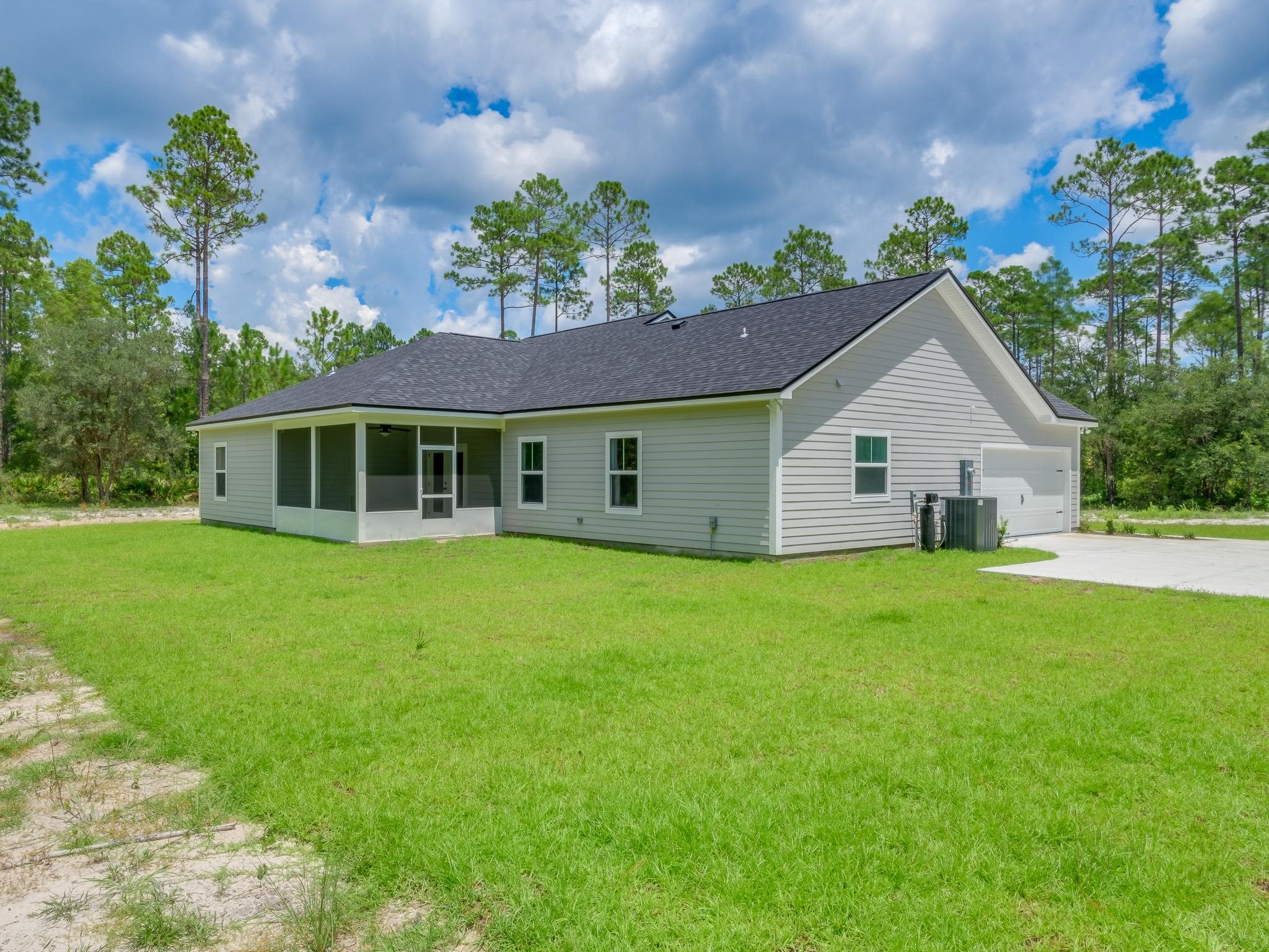 136 Country Club Drive, Crawfordville, Florida image 7