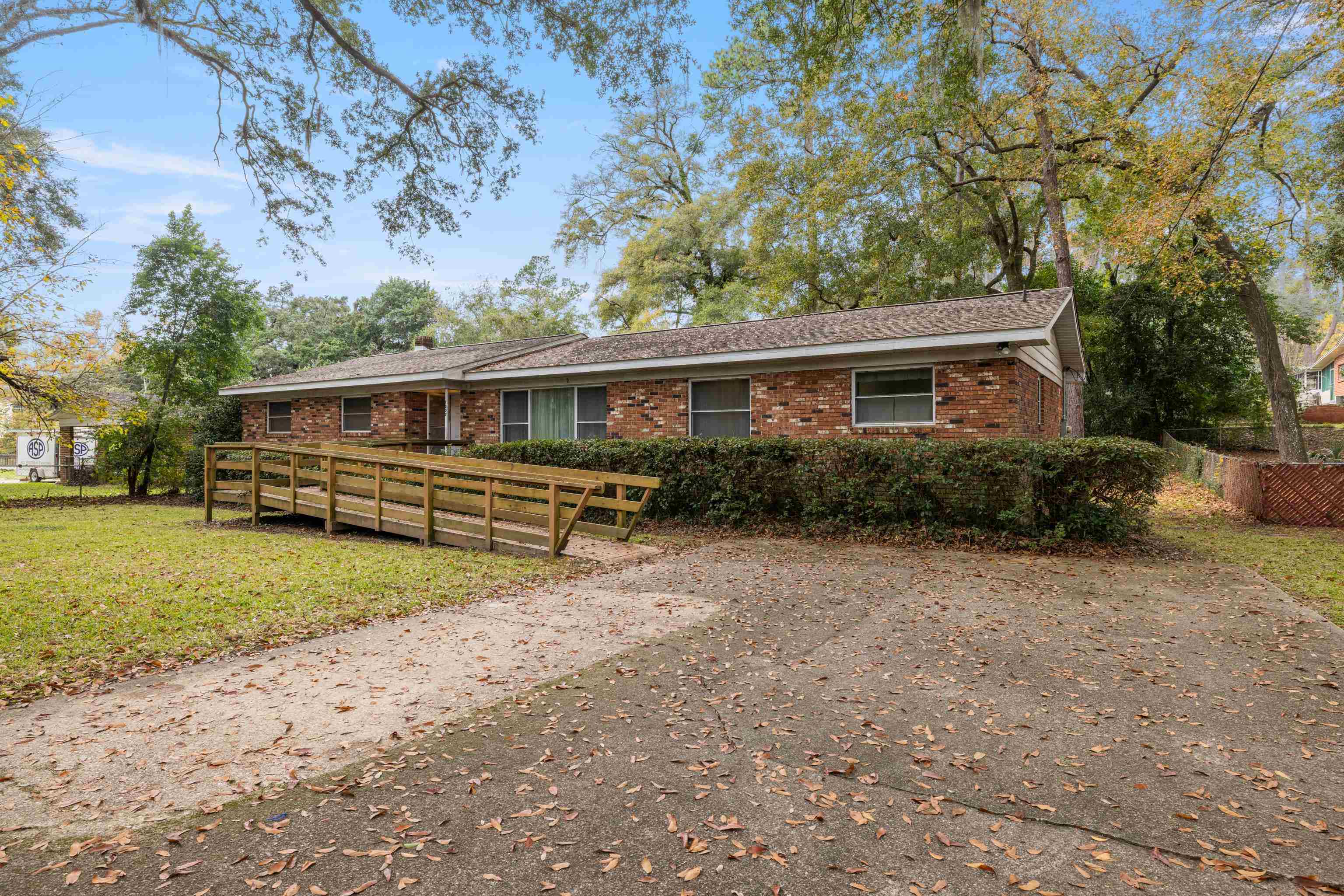 1802 Rosedale Drive, Tallahassee, Florida image 2