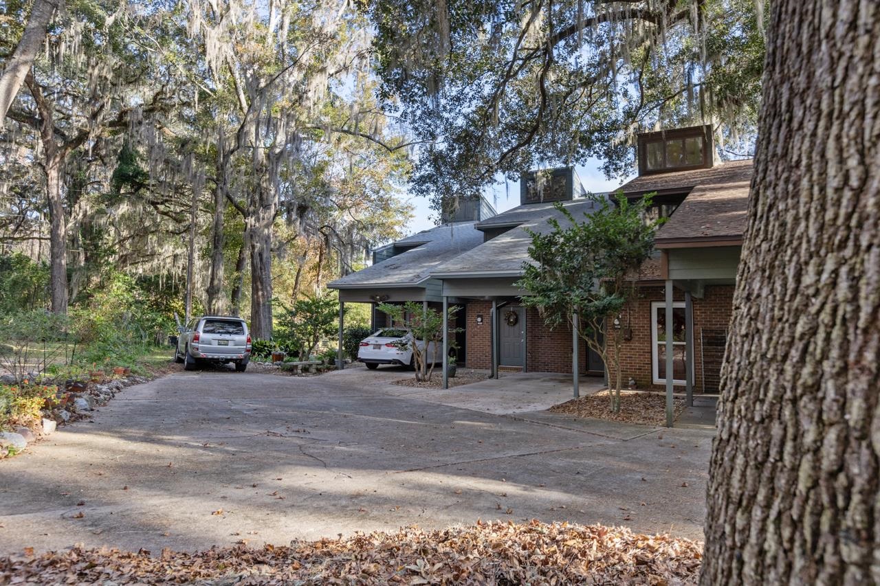 2445 Merrigan Place, Tallahassee, Florida image 2