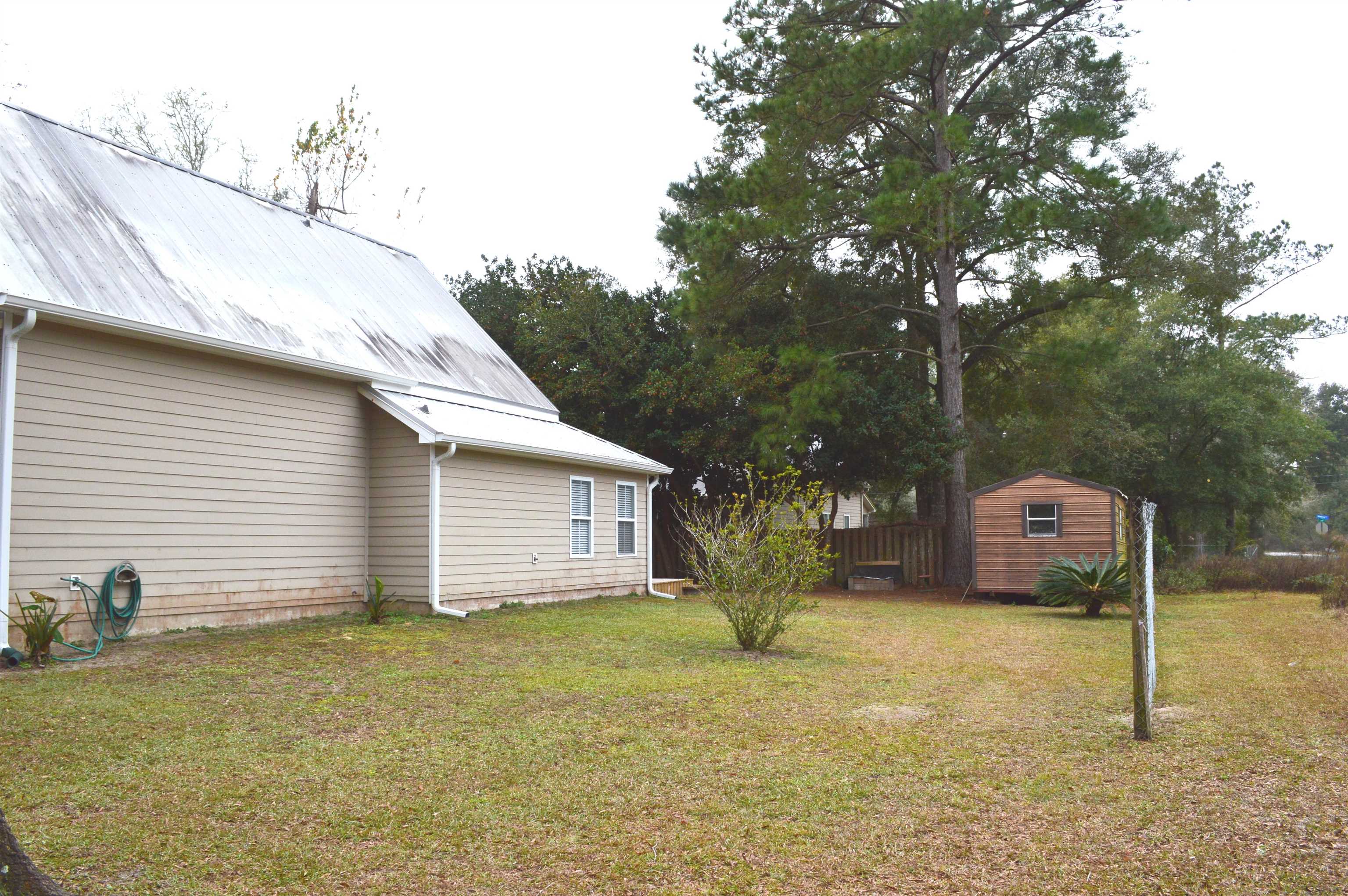 42 John David Drive, Crawfordville, Florida image 4