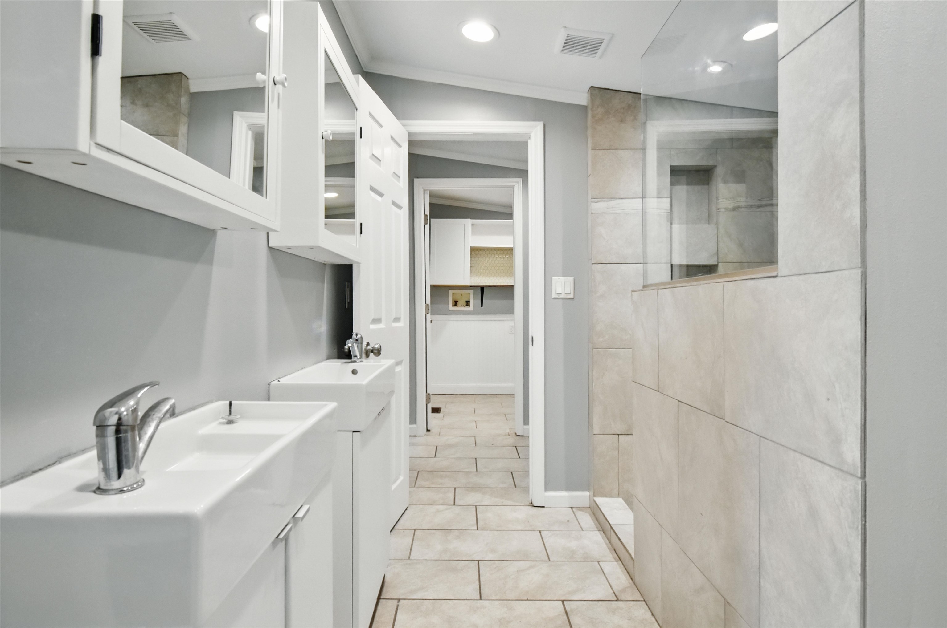 802 N Quincy, Perry, Florida image 13